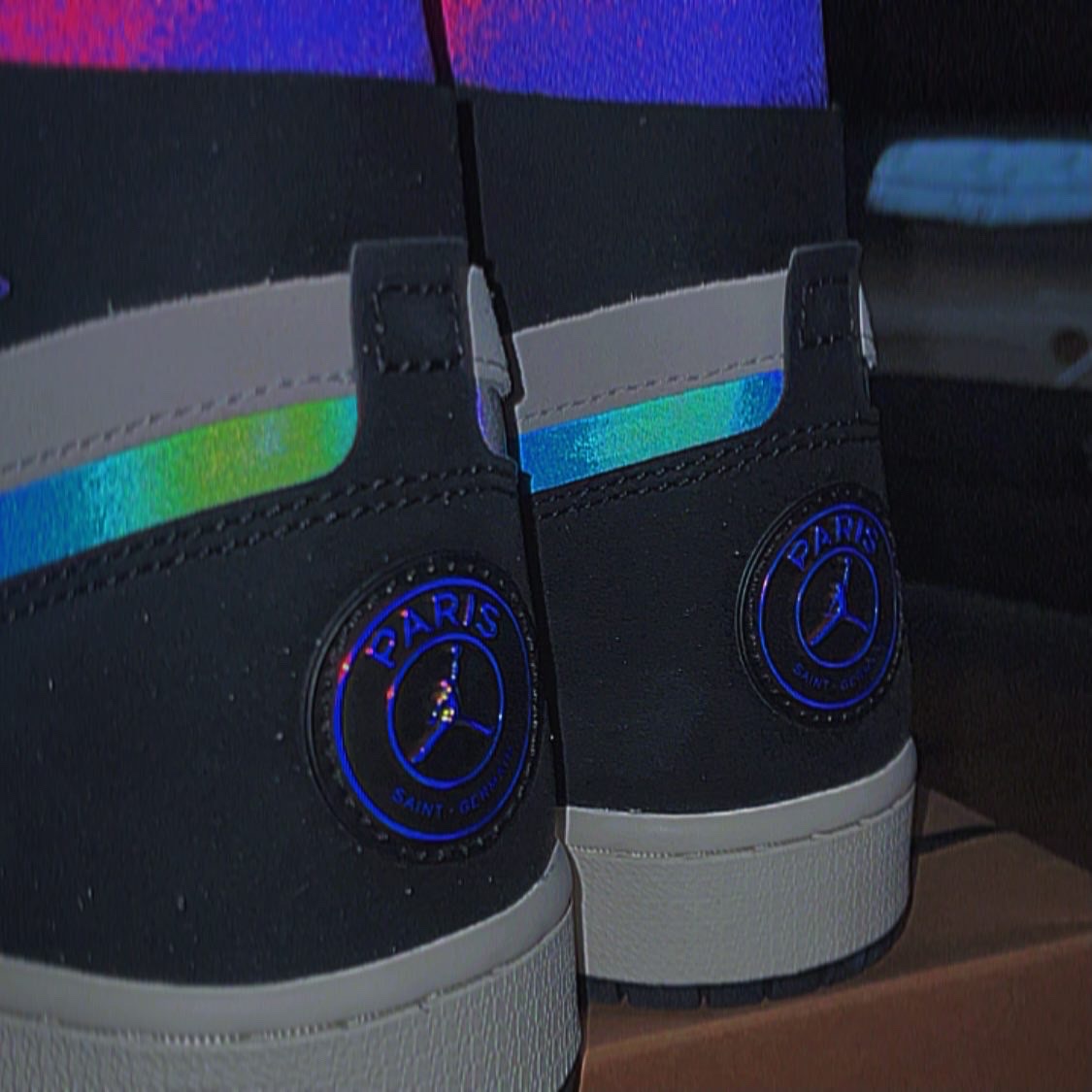 Jordan 1 x Paris Saint-Germain Zoom Air CMFT 착용 스타일 - 2