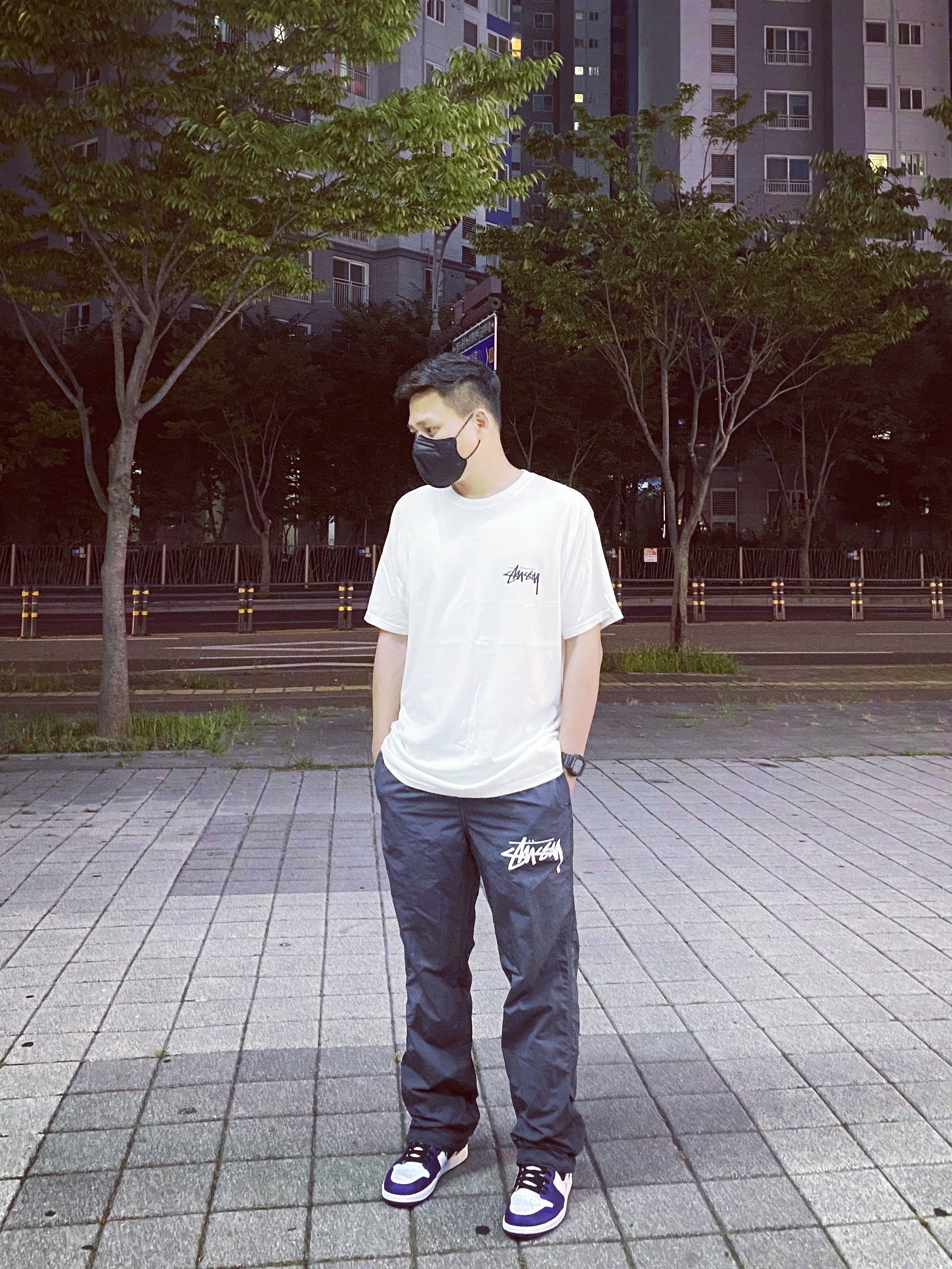 Nike x Stussy Beach Pants Off Noir, Stussy Reflection T-Shirt Black 착용 스타일