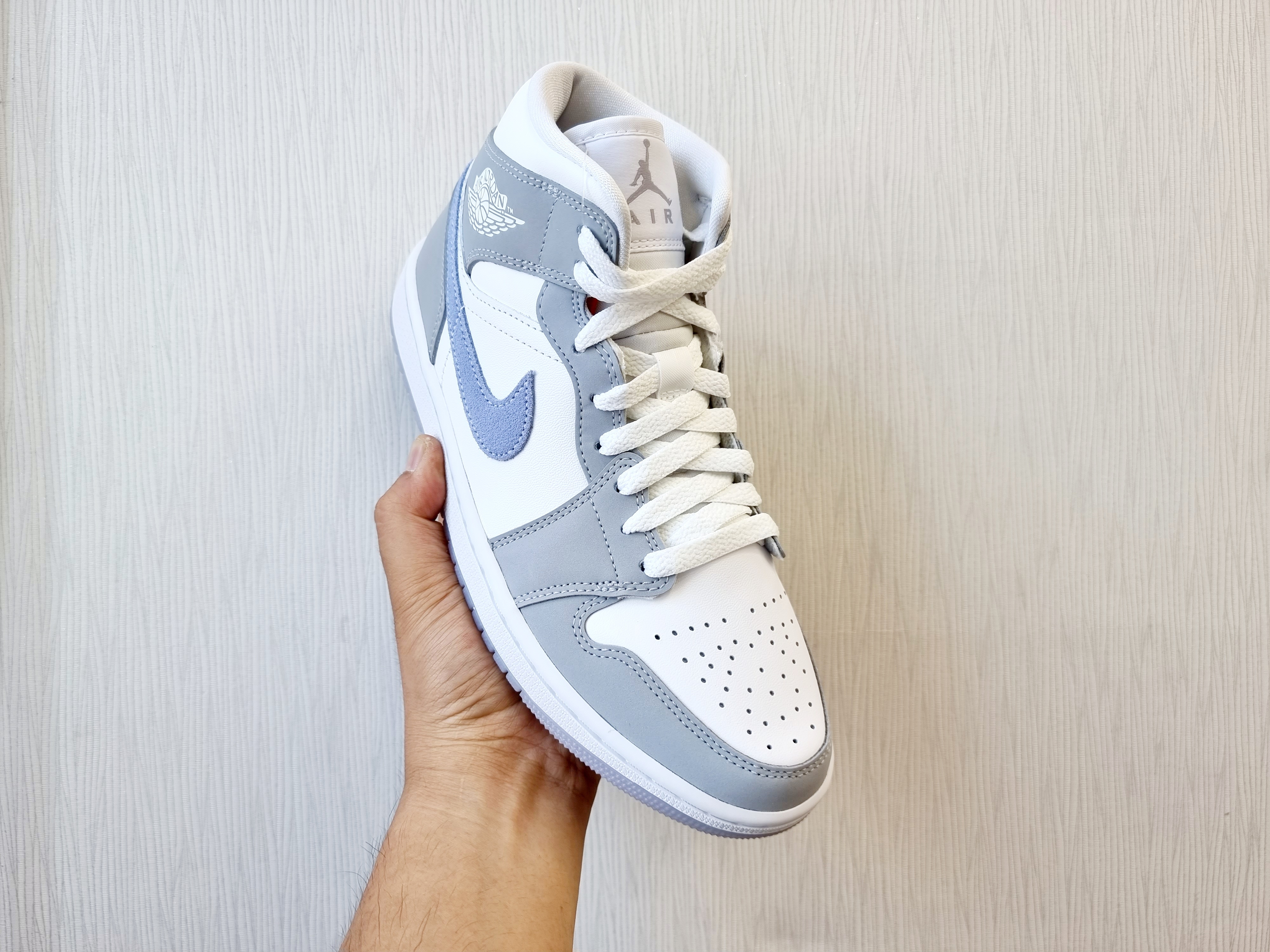 (W) Jordan 1 Mid Wolf Grey 착용 스타일 - 3