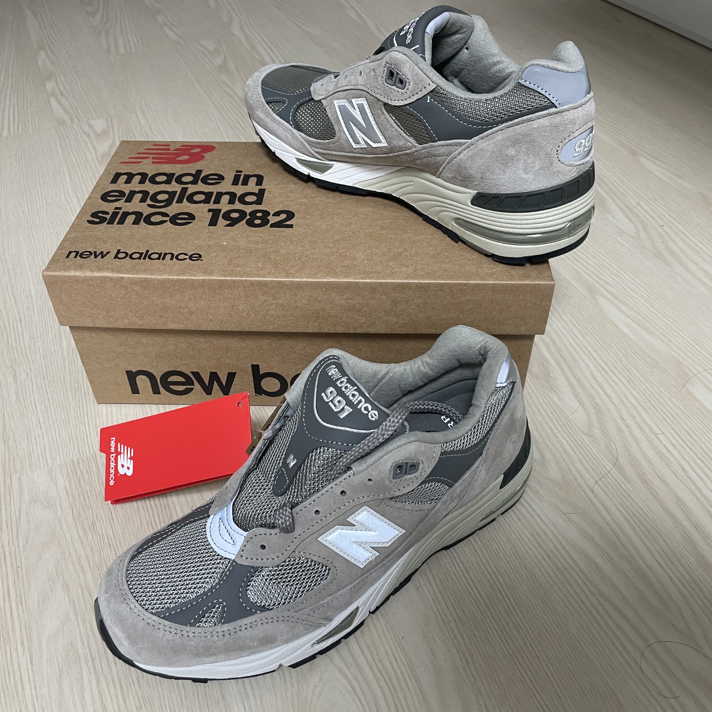 New Balance 991 Made in UK Grey 착용 스타일