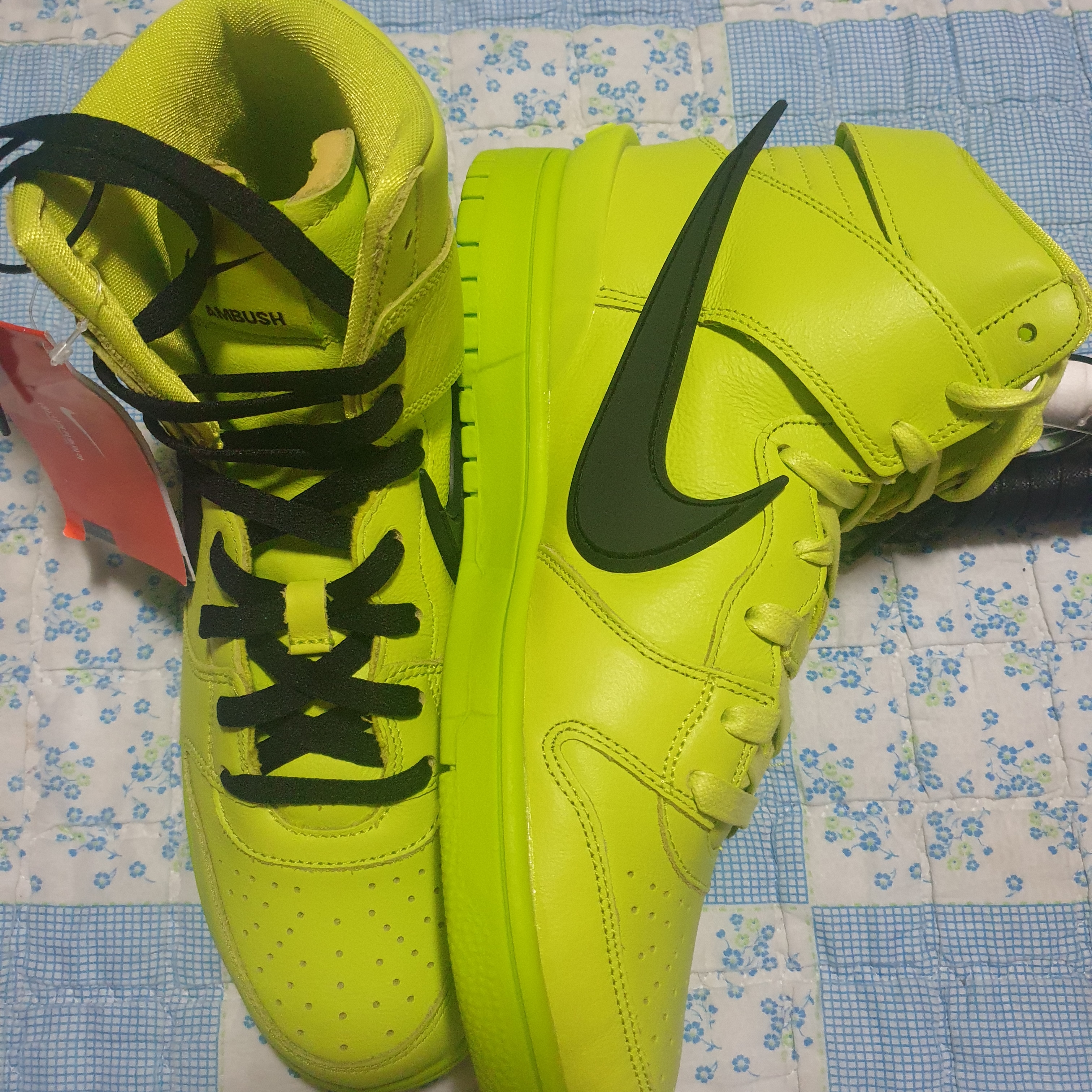 Nike x Ambush Dunk High Flash Lime 착용 스타일