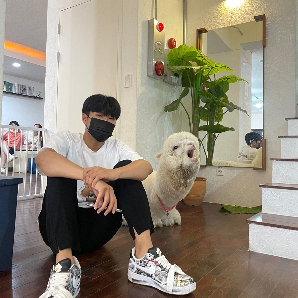 Nike x Peaceminusone Air Force 1 Low Para-Noise 착용 스타일