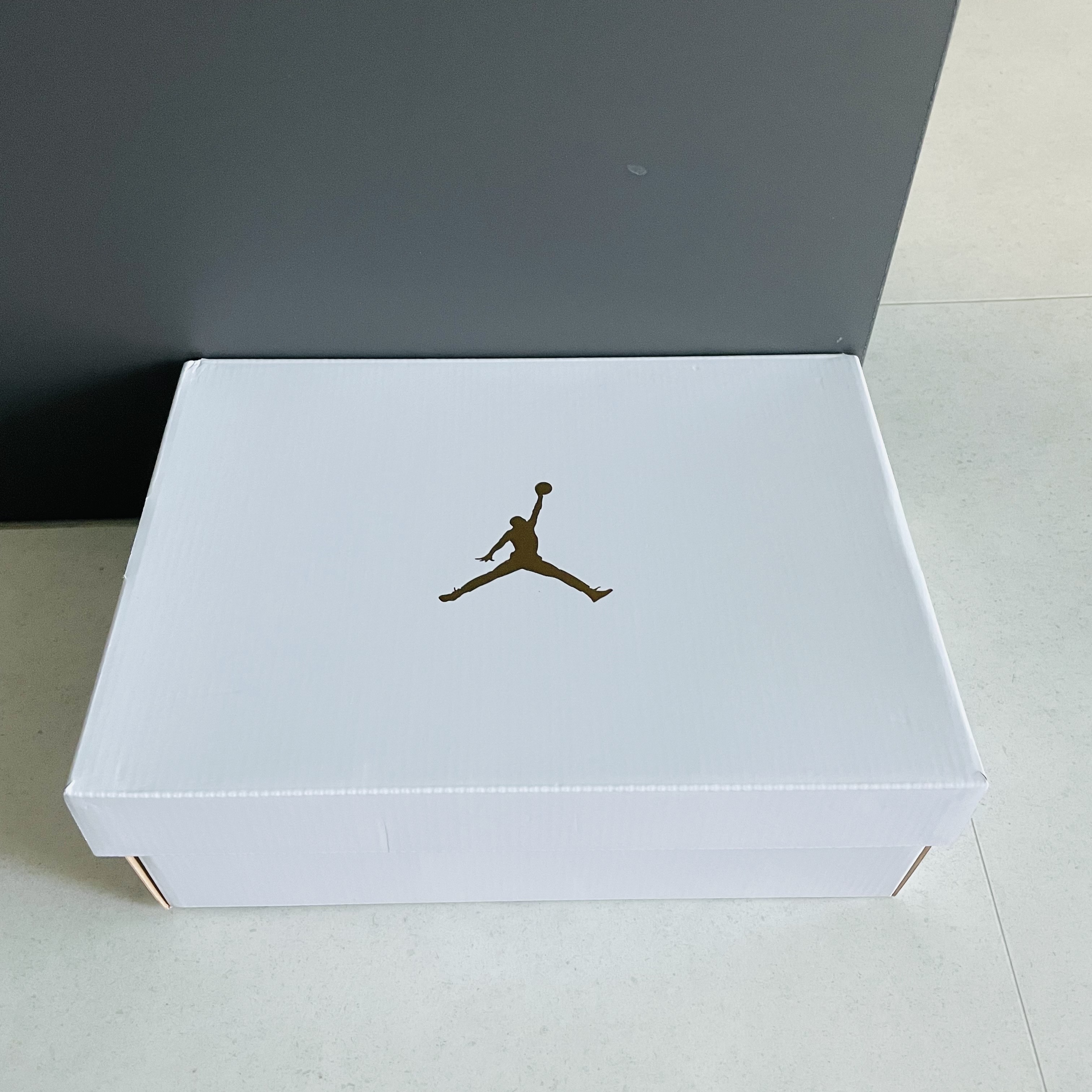(W) Jordan 1 Mid Wolf Grey 착용 스타일 - 1