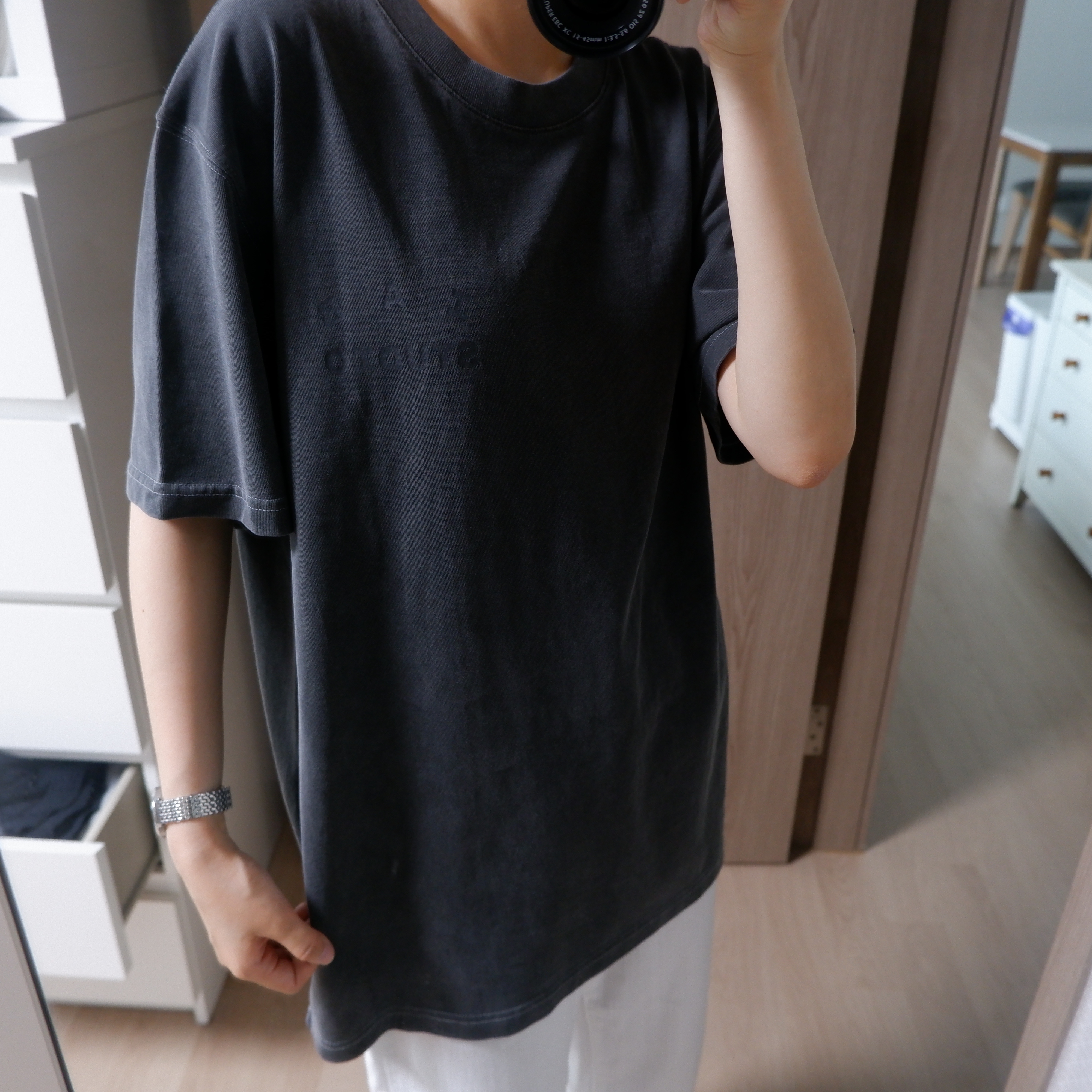 IAB Studio Pigment T-Shirt Black 착용 스타일