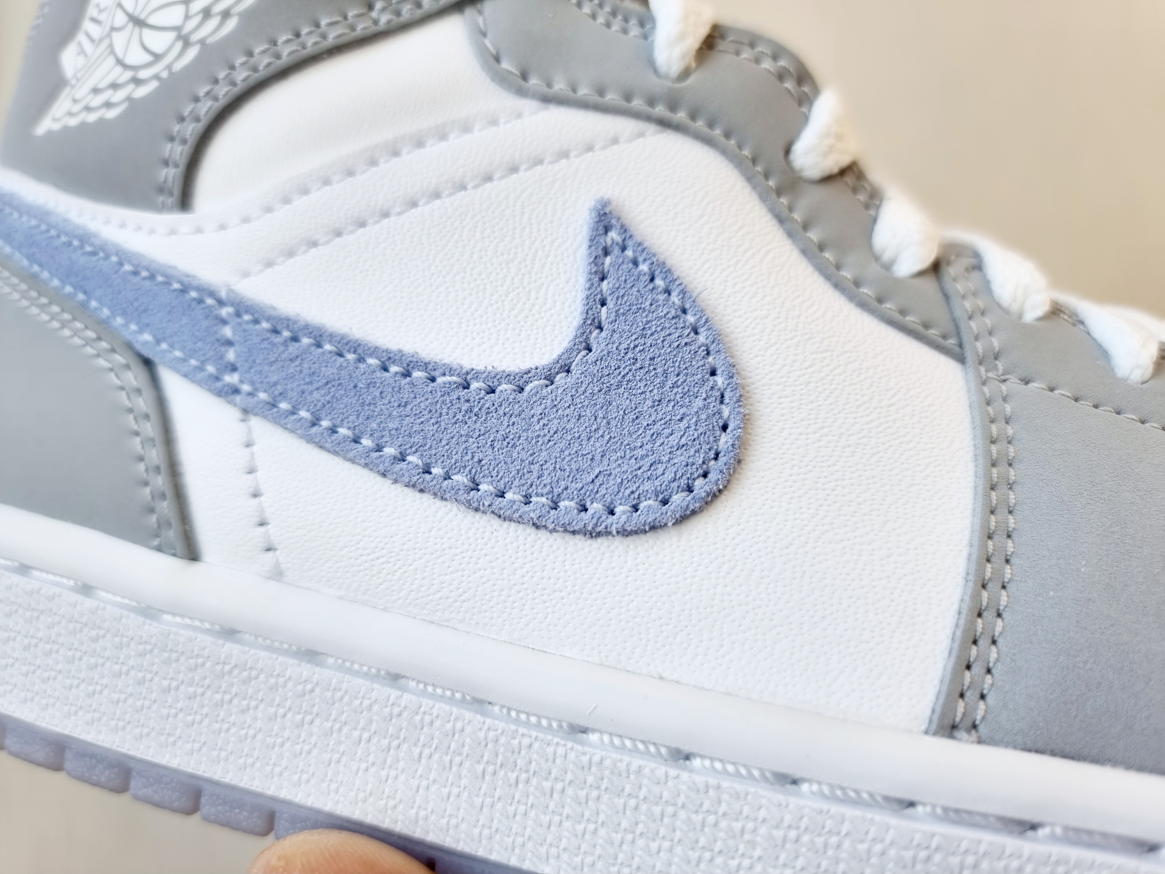 (W) Jordan 1 Mid Wolf Grey 착용 스타일 - 4