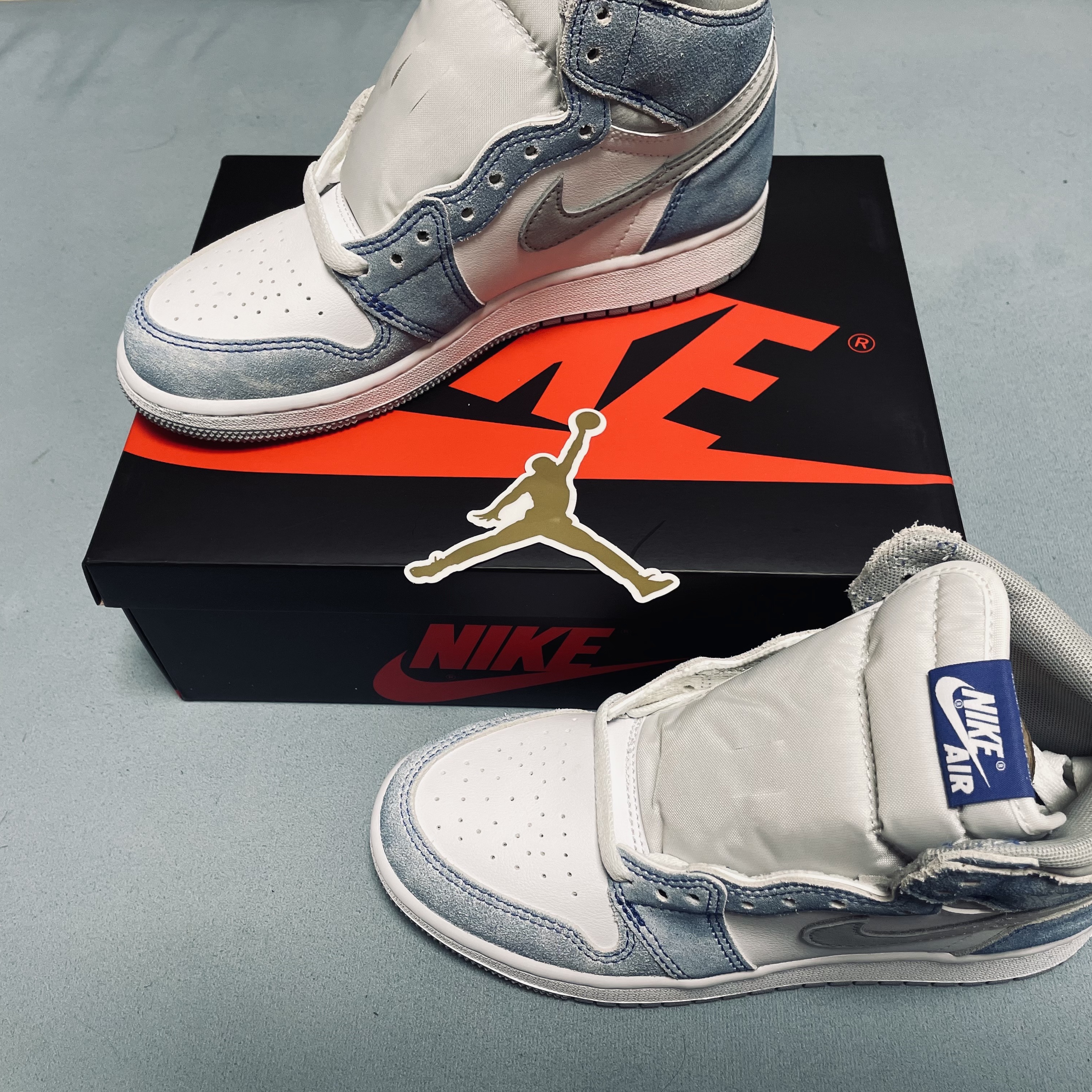 (GS) Jordan 1 Retro High OG Hyper Royal 착용 스타일