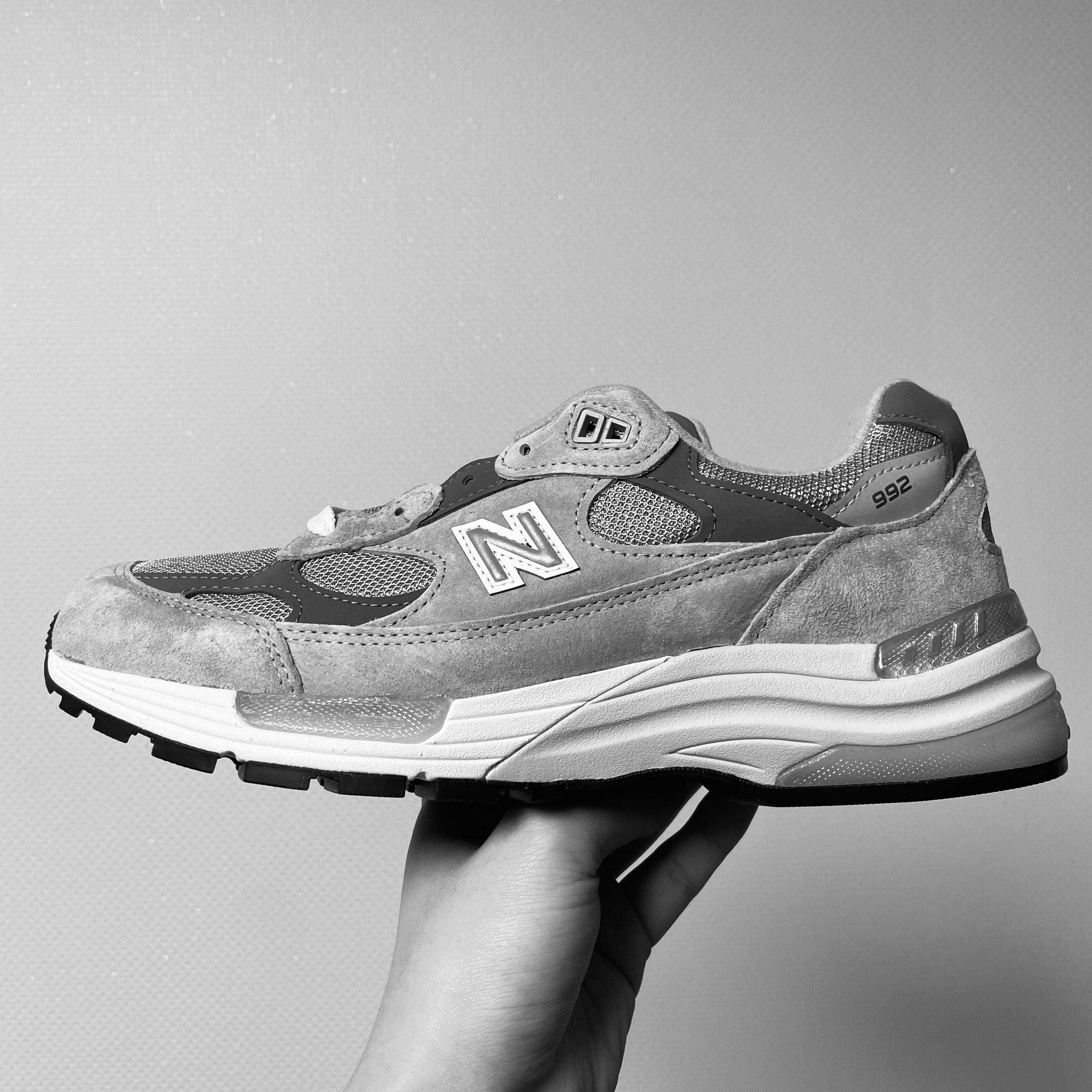 New Balance 992 Made in USA Grey - D Standard 착용 스타일