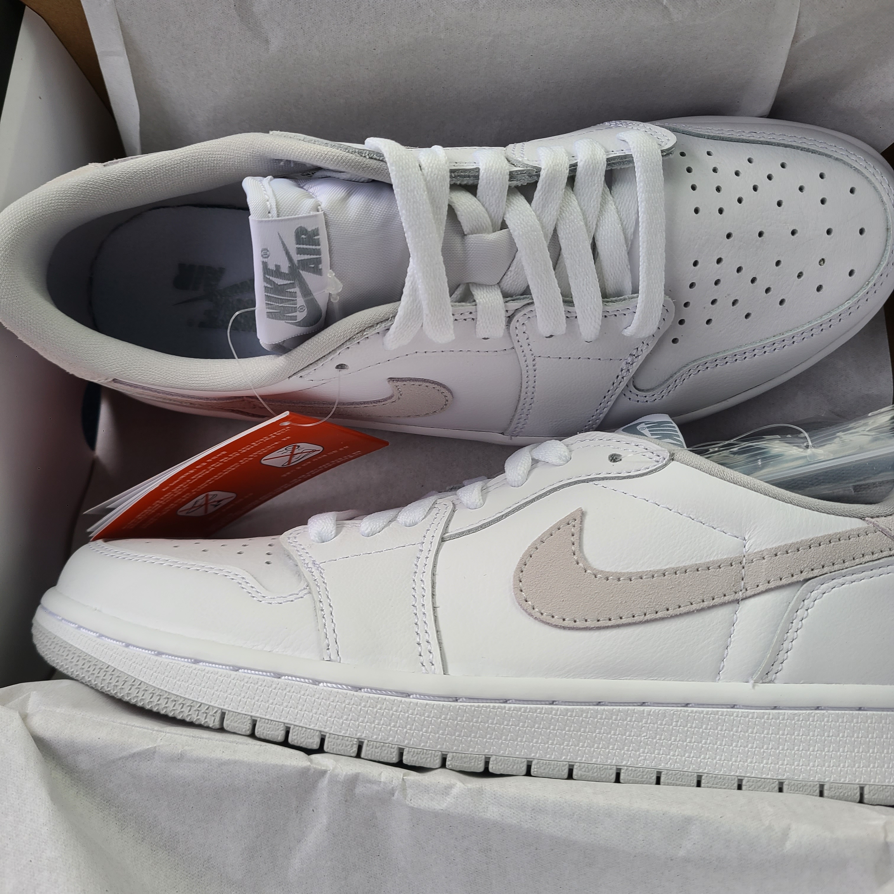 Jordan 1 Low OG Neutral Grey 착용 스타일