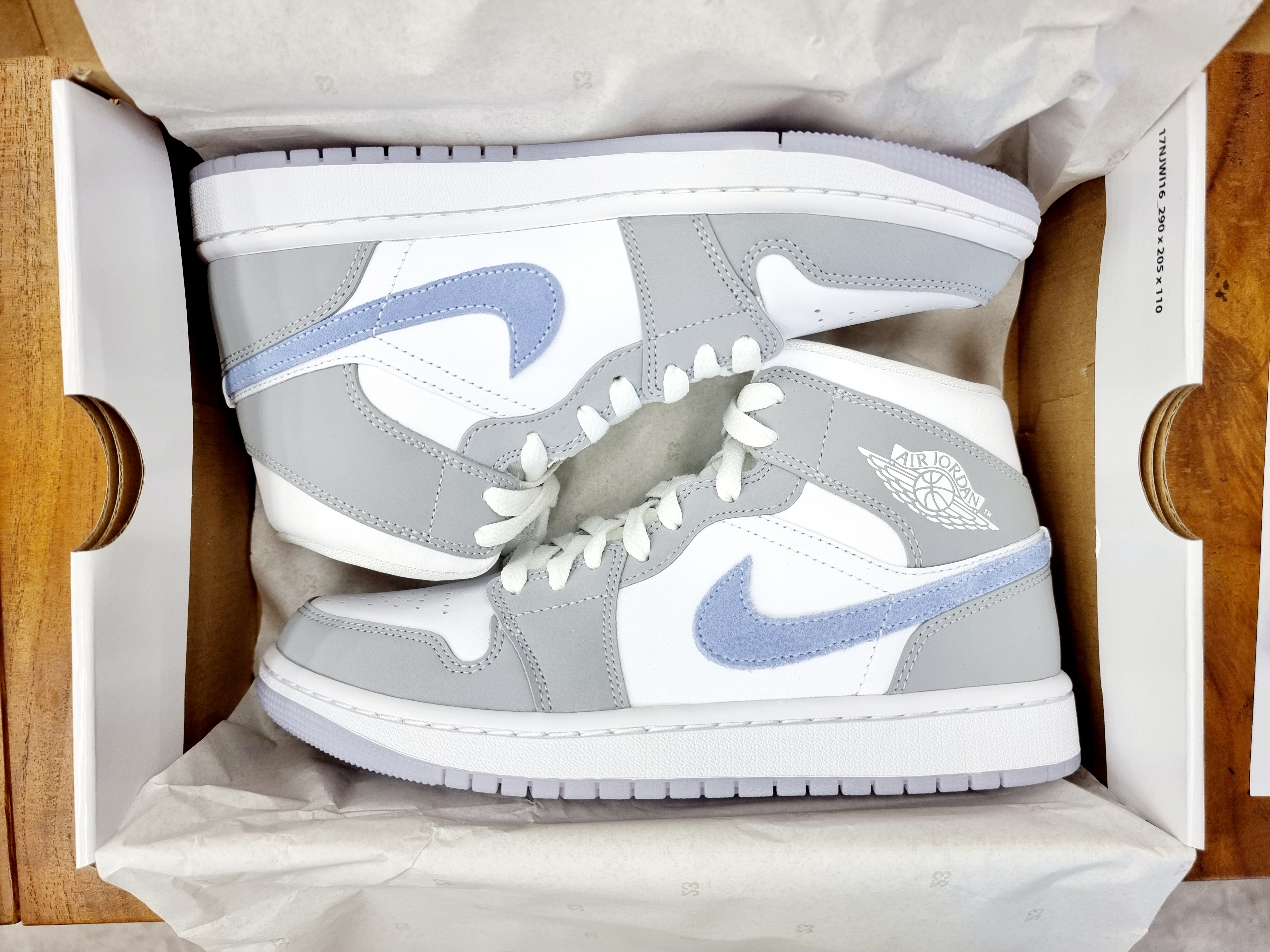 (W) Jordan 1 Mid Wolf Grey 착용 스타일 - 1