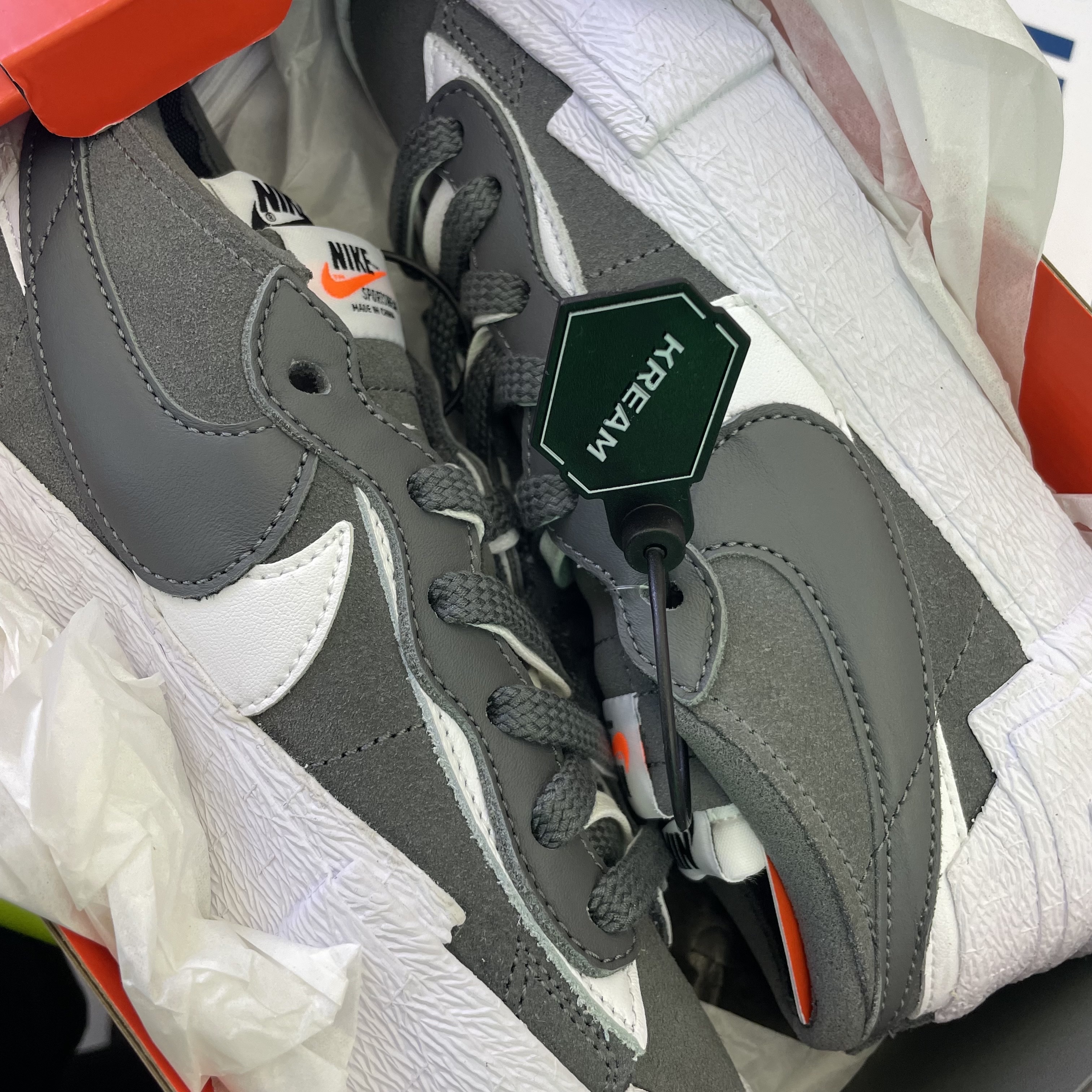 Nike x Sacai Blazer Low Iron Grey 착용 스타일