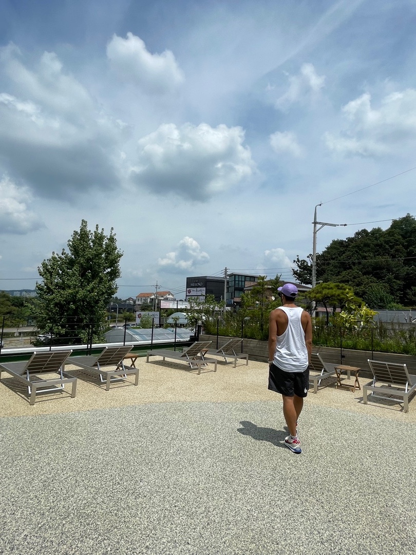 Supreme Leather Camp Cap Lavender - 21SS, Nike x Stussy Water Shorts Off Noir 착용 스타일 - 4