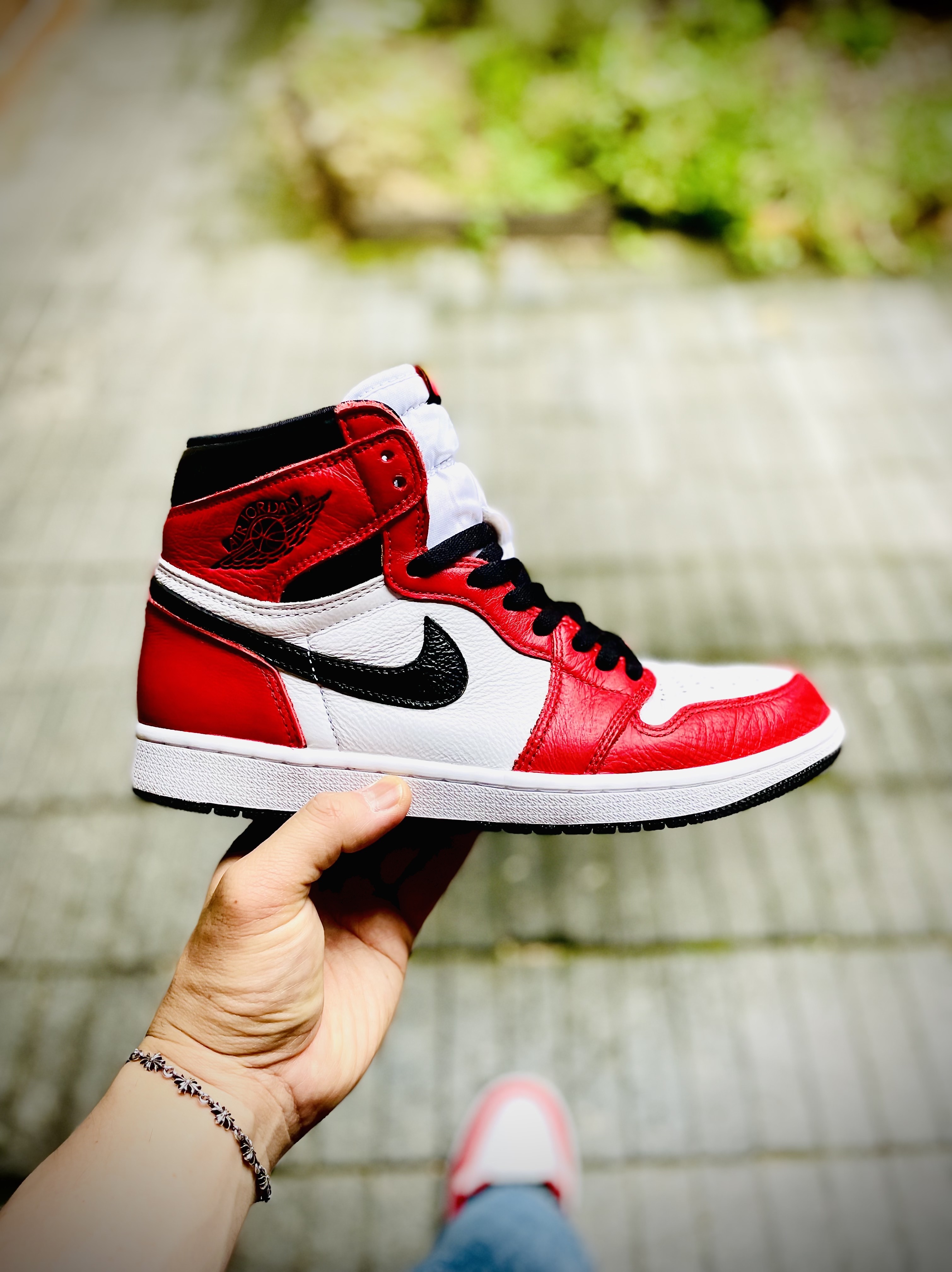 Jordan 1 Retro High OG Light Fusion Red 착용 스타일