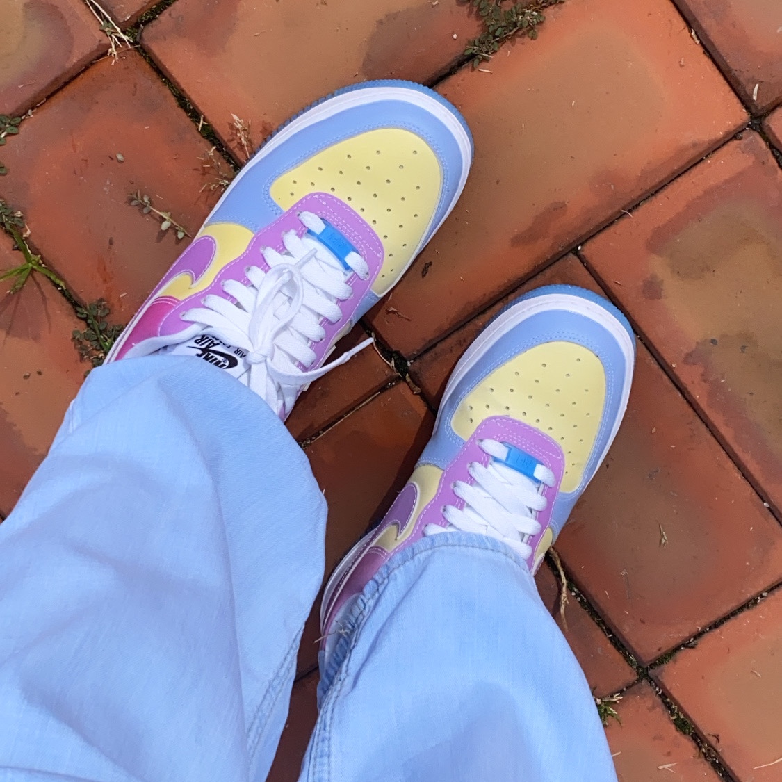 (W) Nike Air Force 1 '07 LX Photochromic 착용 스타일