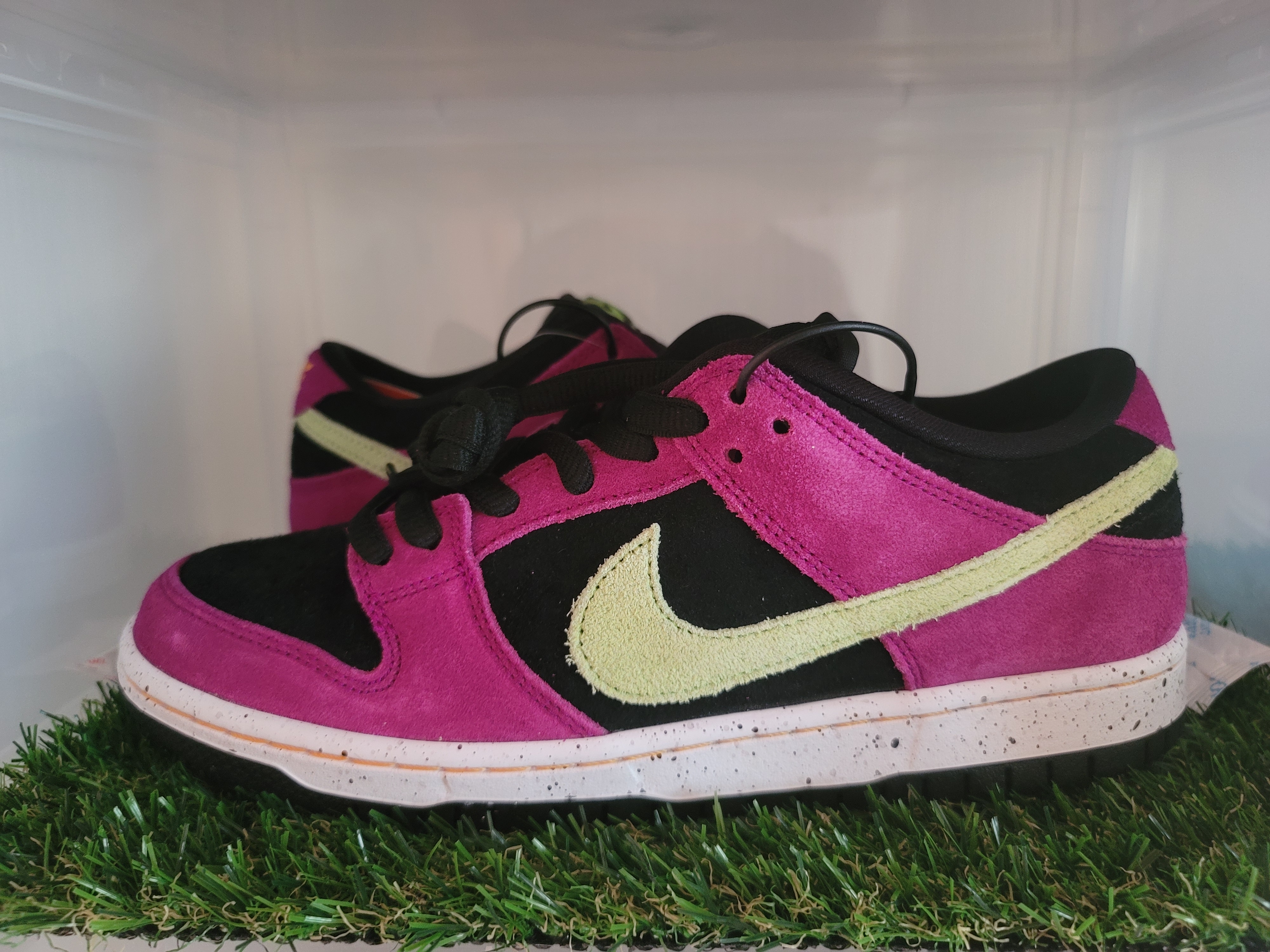 Nike SB Dunk Low Pro Red Plum 착용 스타일