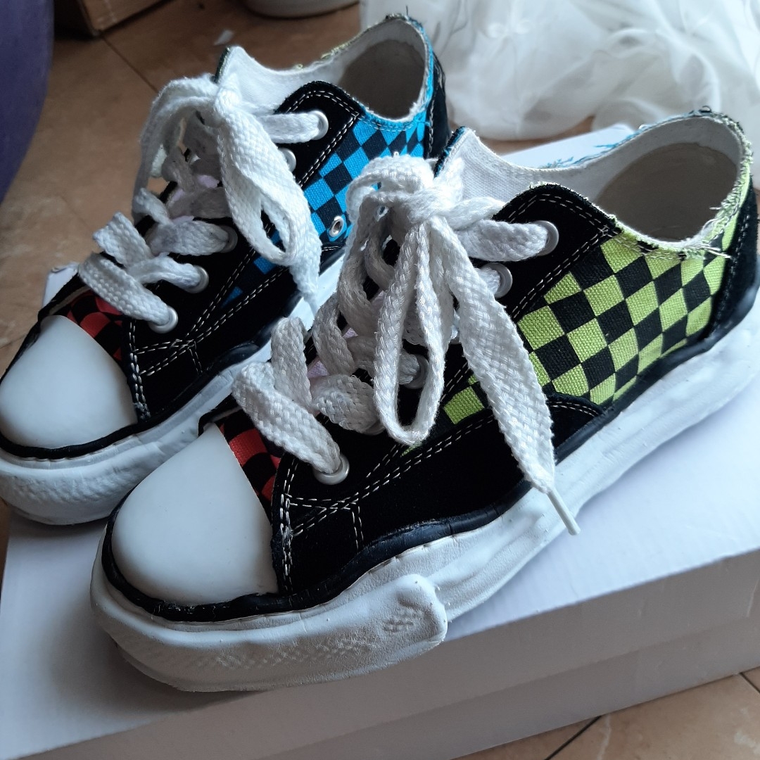 Maison Mihara Yasuhiro Peterson OG Sole Canvas Low Sneakers Black 착용 스타일