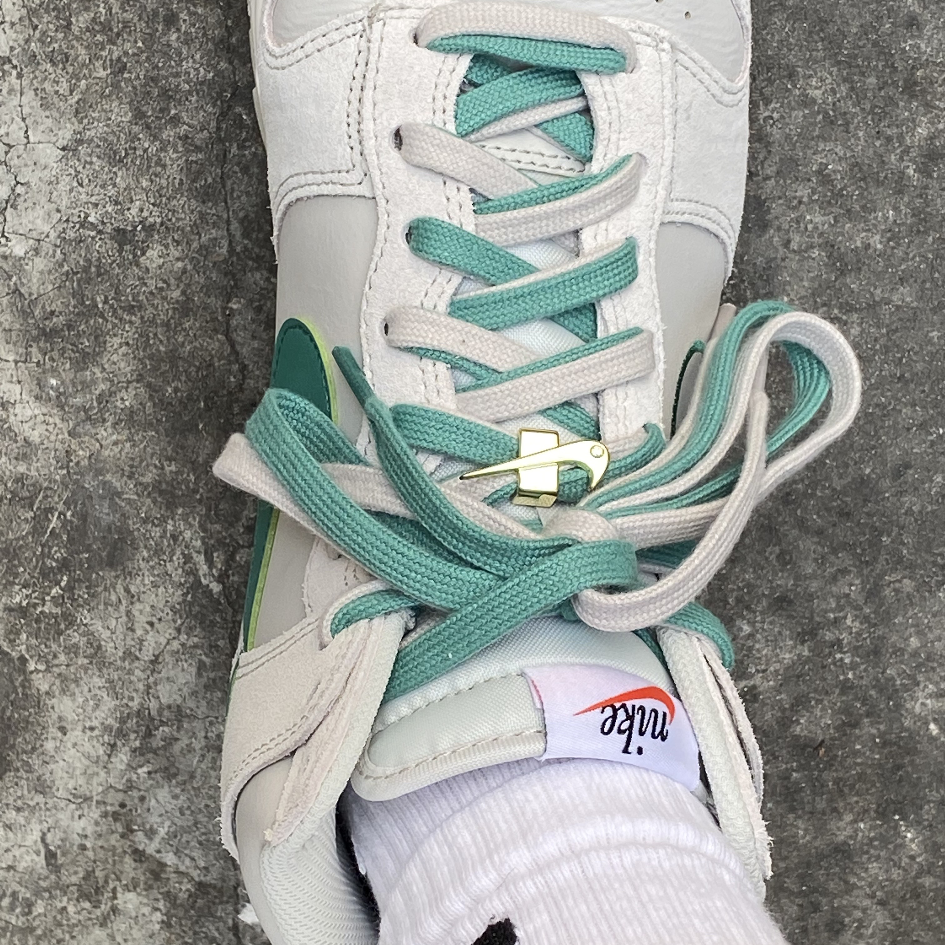 Nike Dunk High SE First Use Sail 착용 스타일 - 2