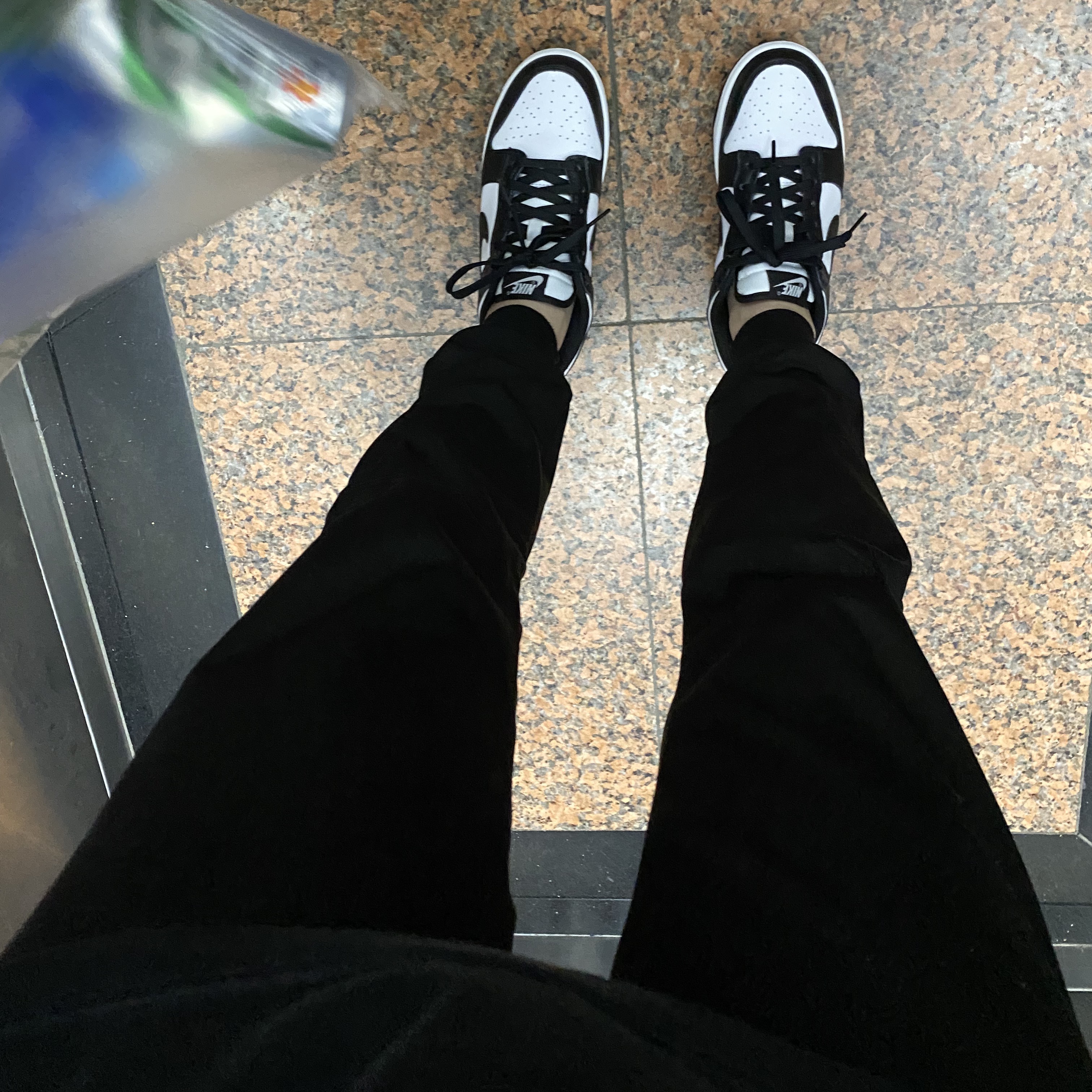 (W) Nike Dunk Low Black 착용 스타일 - 2