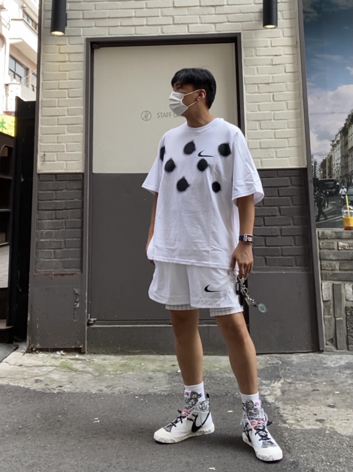 Nike x Off-White NRG Short Sleeve T-Shirt White, Nike x Off-White NRG Shorts White 착용 스타일 - 1