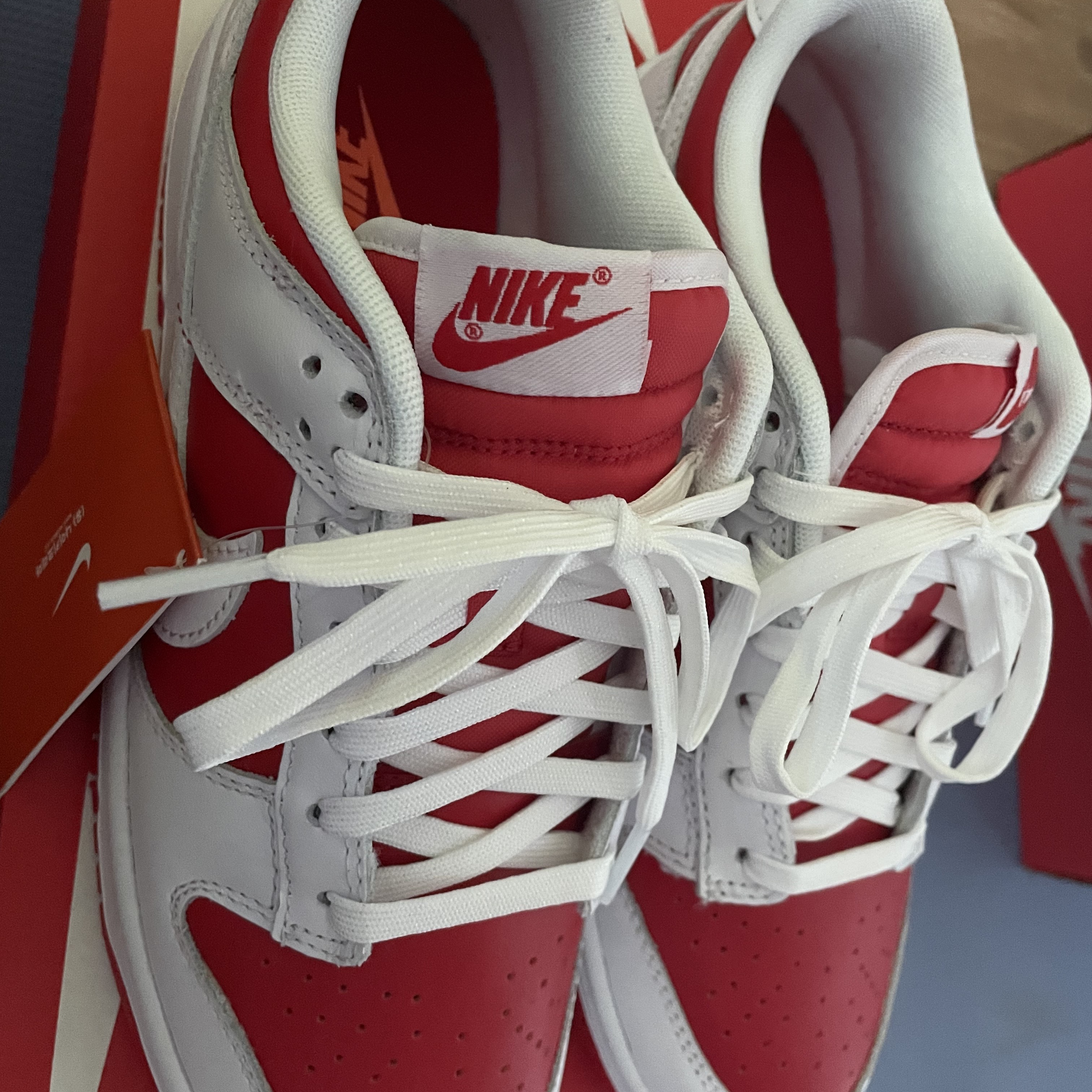 Nike Dunk Low Retro Championship Red 착용 스타일 - 2