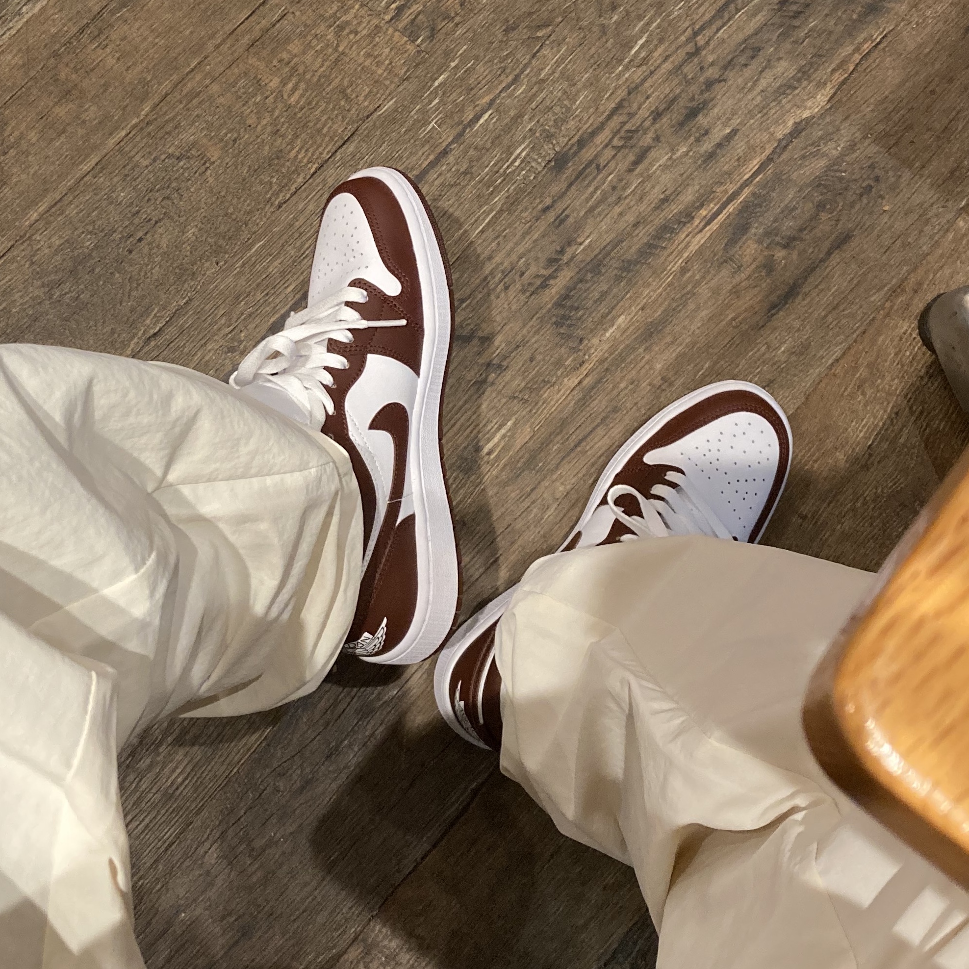 (W) Jordan 1 Low Bronze Eclipse 착용 스타일 - 2