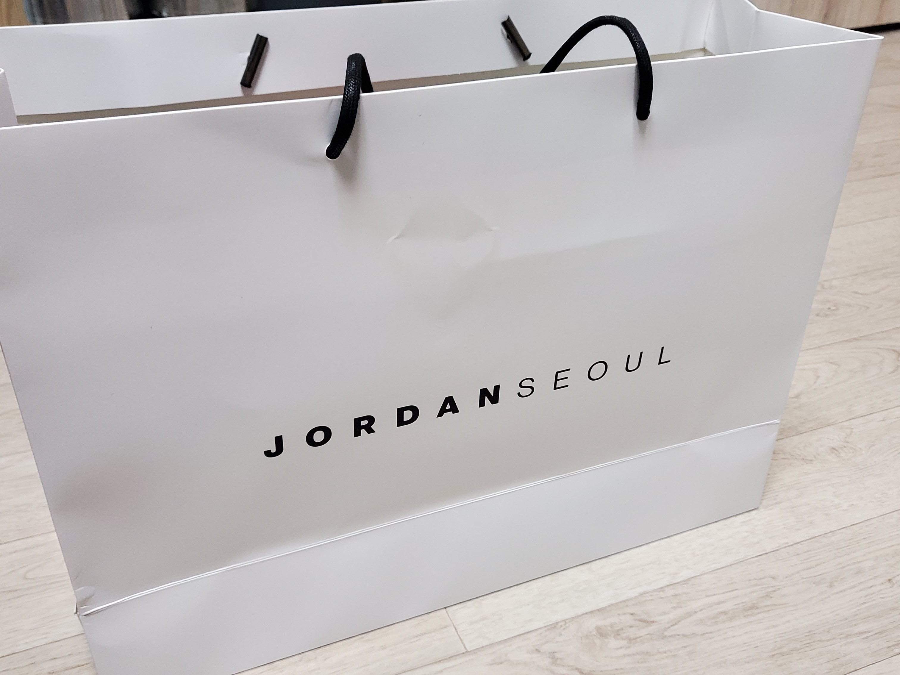 Jordan 1 Retro High OG Black Mocha 착용 스타일 - 1