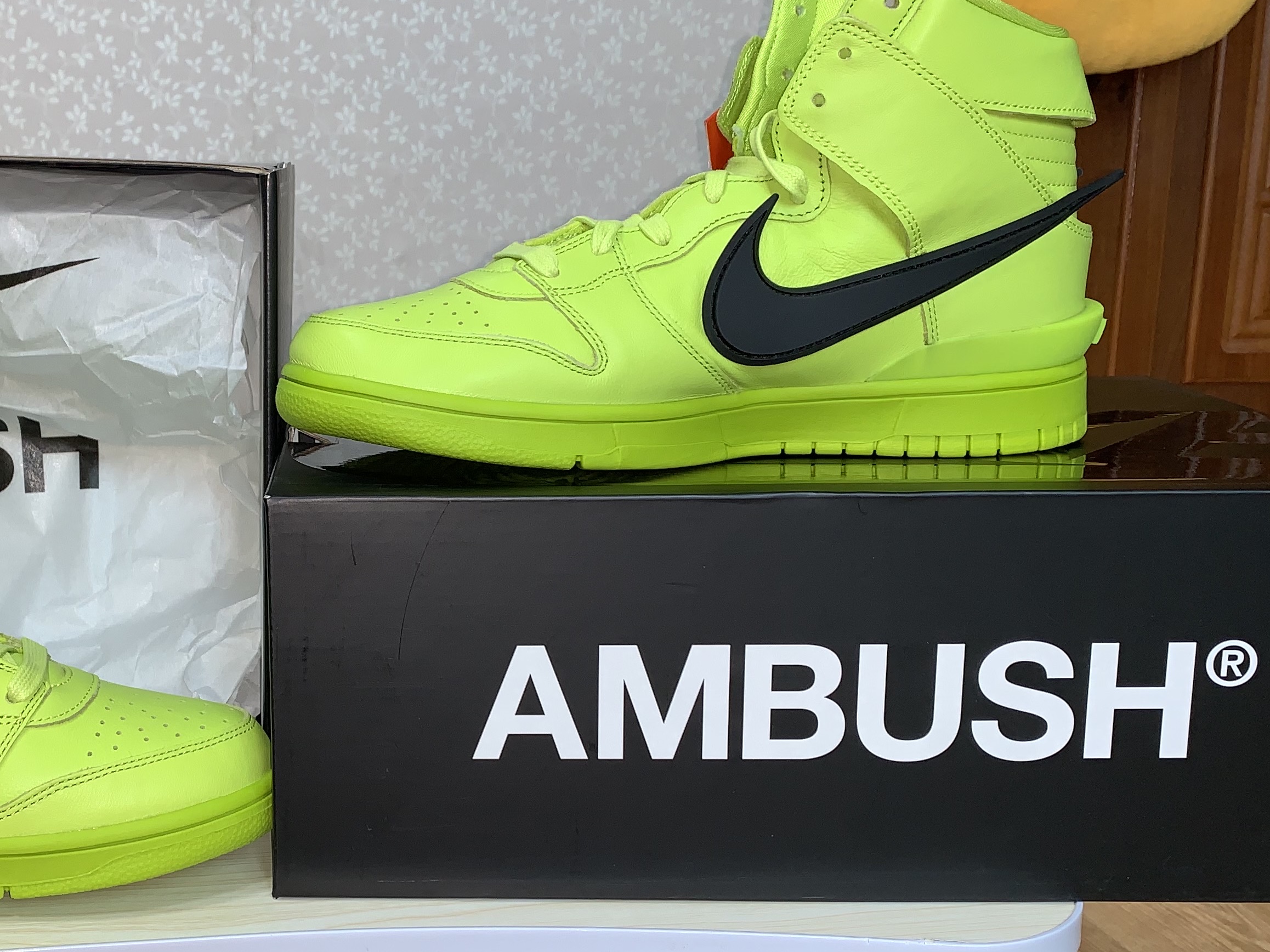 Nike x Ambush Dunk High Flash Lime 착용 스타일 - 4