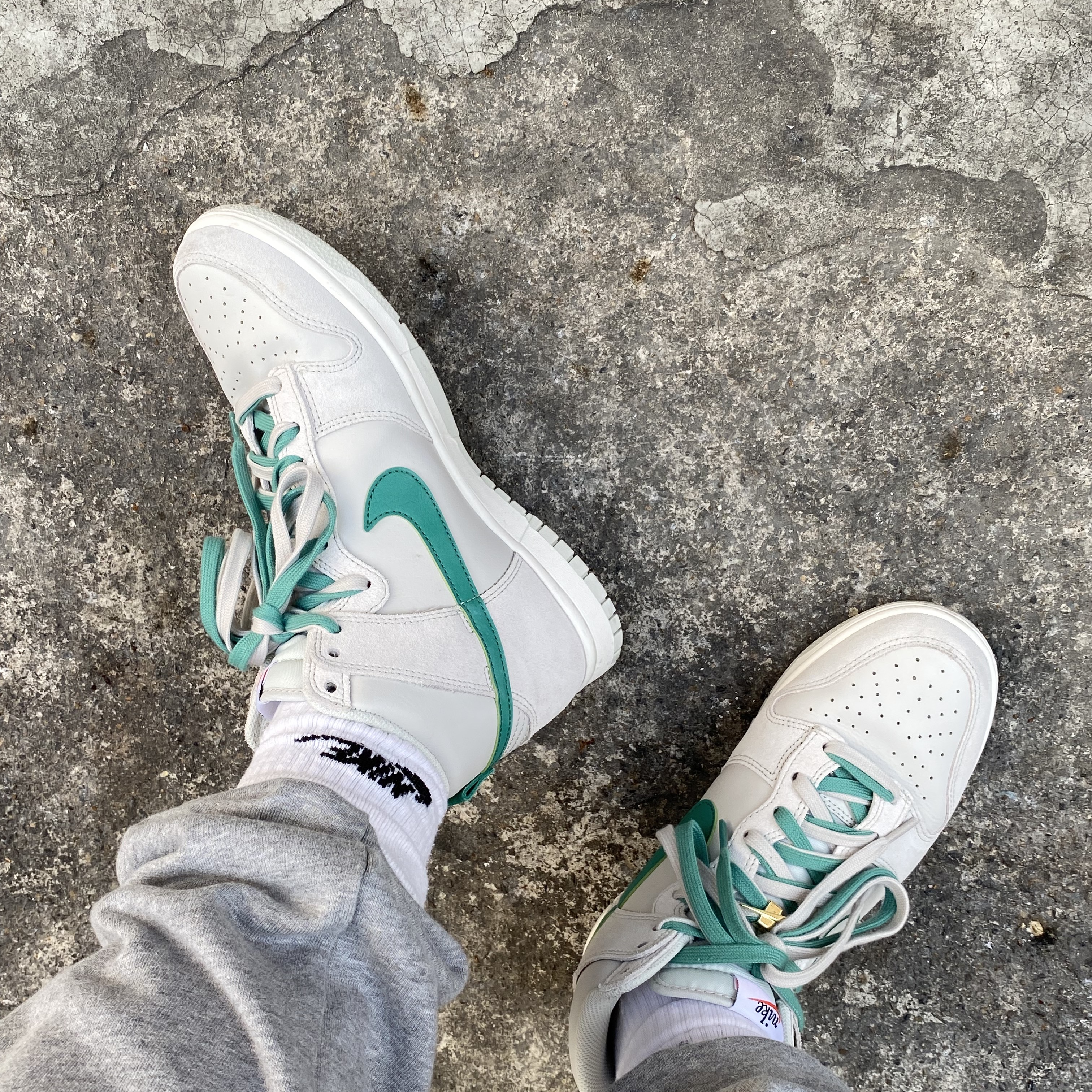 Nike Dunk High SE First Use Sail 착용 스타일 - 1