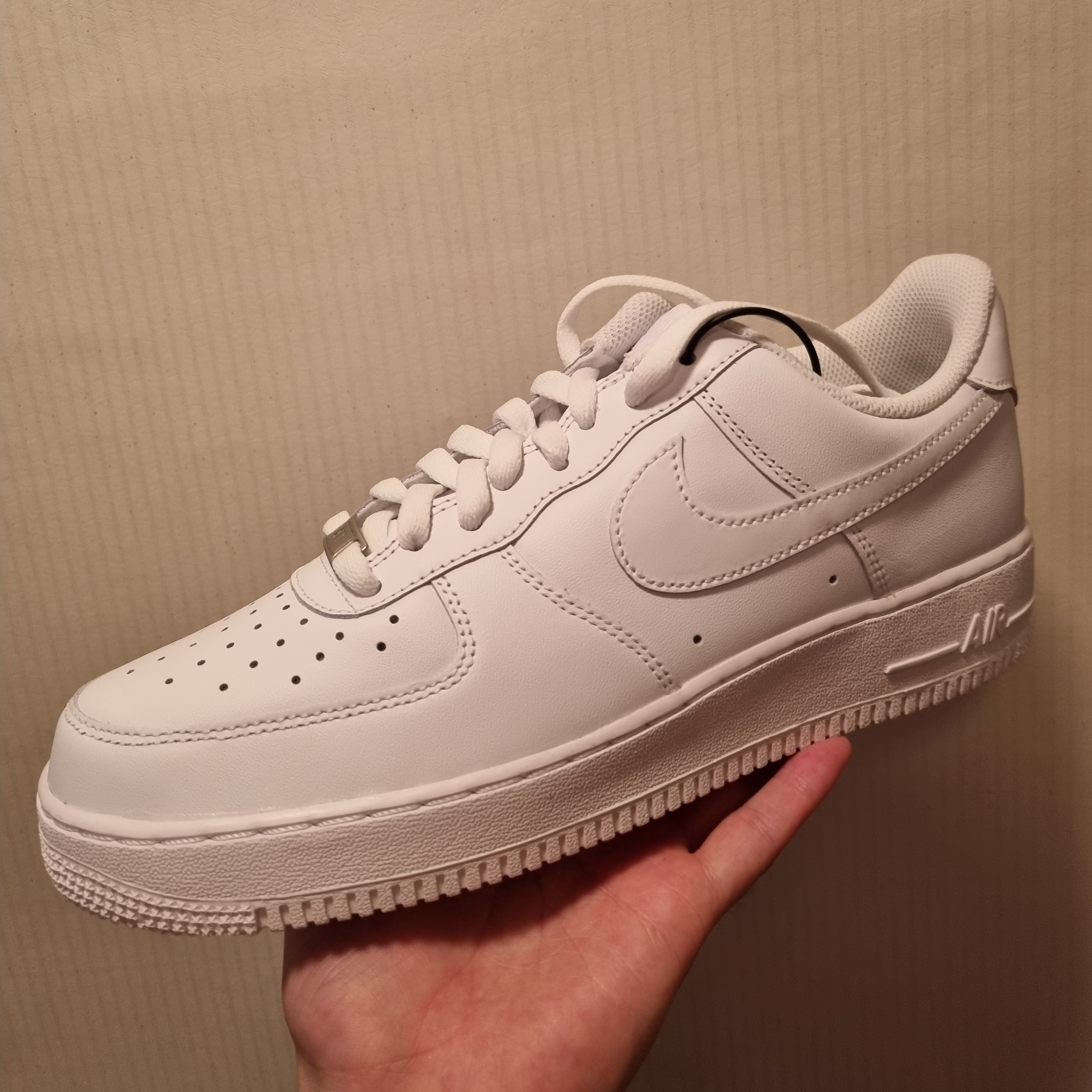 Nike Air Force 1 '07 Low White 착용 스타일