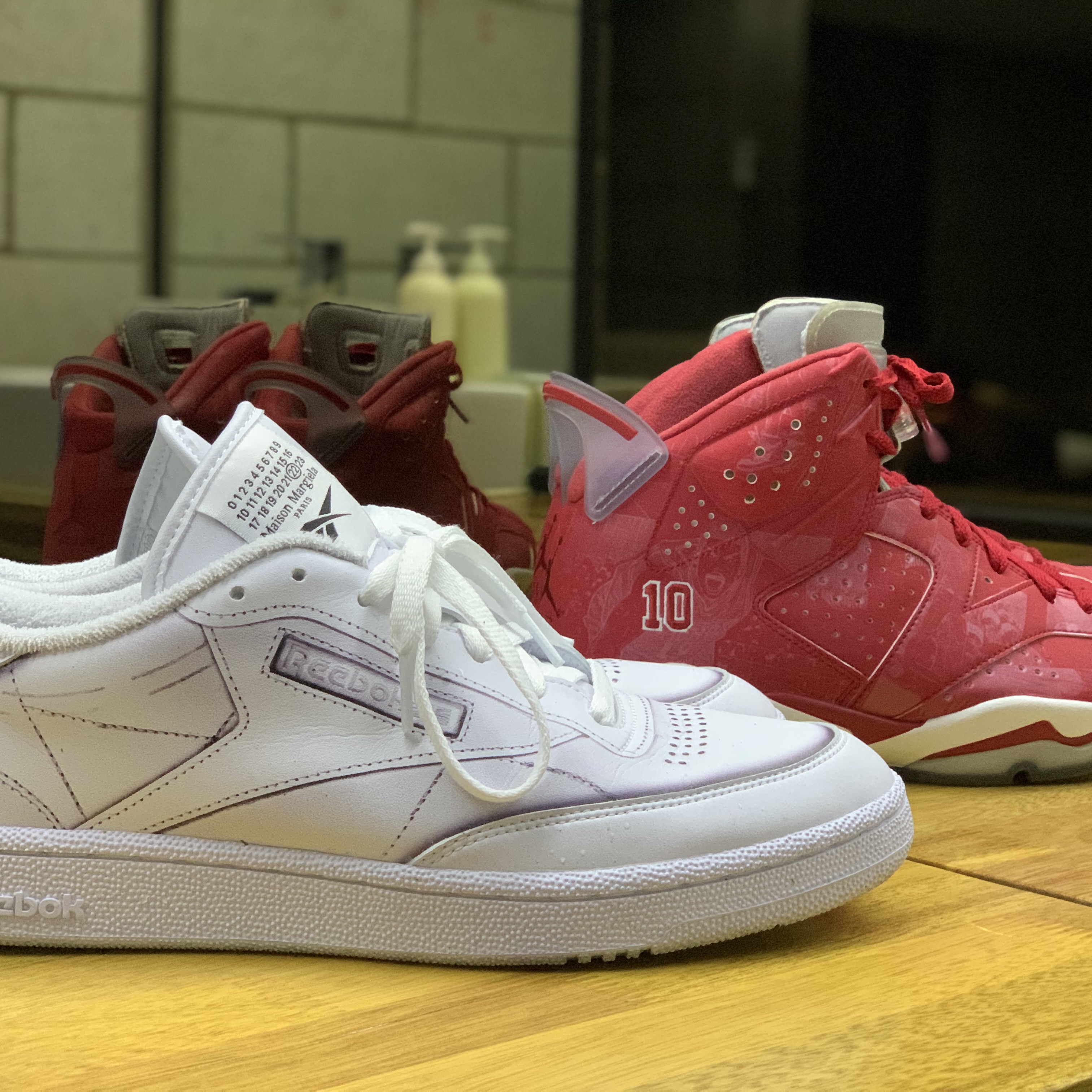 Reebok x Maison Margiela Club C TL White, Jordan 6 Retro Slam Dunk 착용 스타일