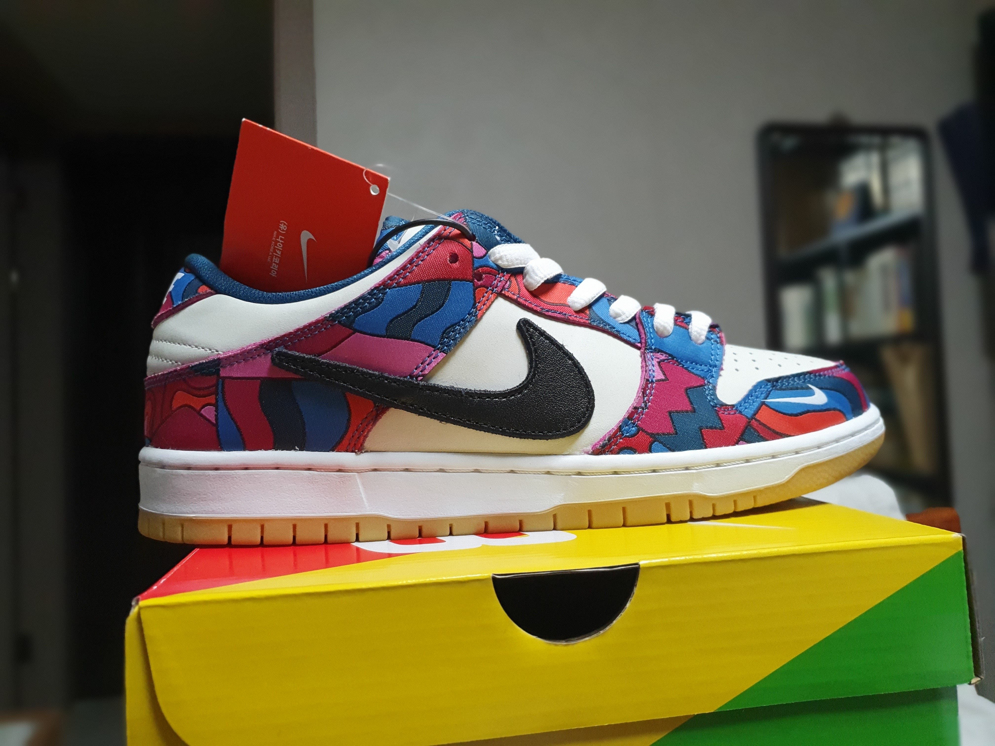 Nike x Parra SB Dunk Low Pro Abstract Art 착용 스타일 - 2