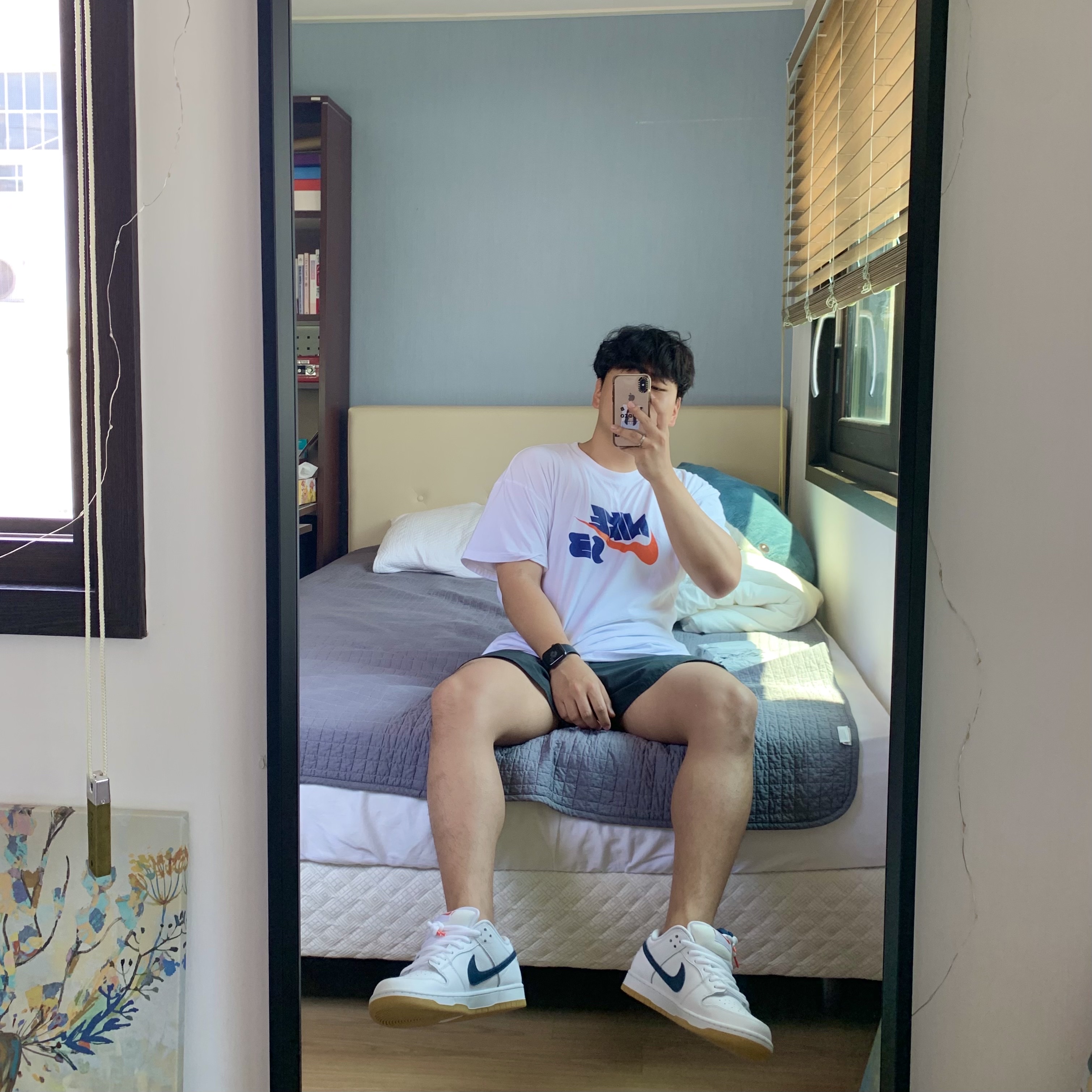 Nike SB Dunk Low Pro ISO Orange Label White Navy, Adidas Yeezy Boost 350 V2 Beluga 2.0 착용 스타일 - 2