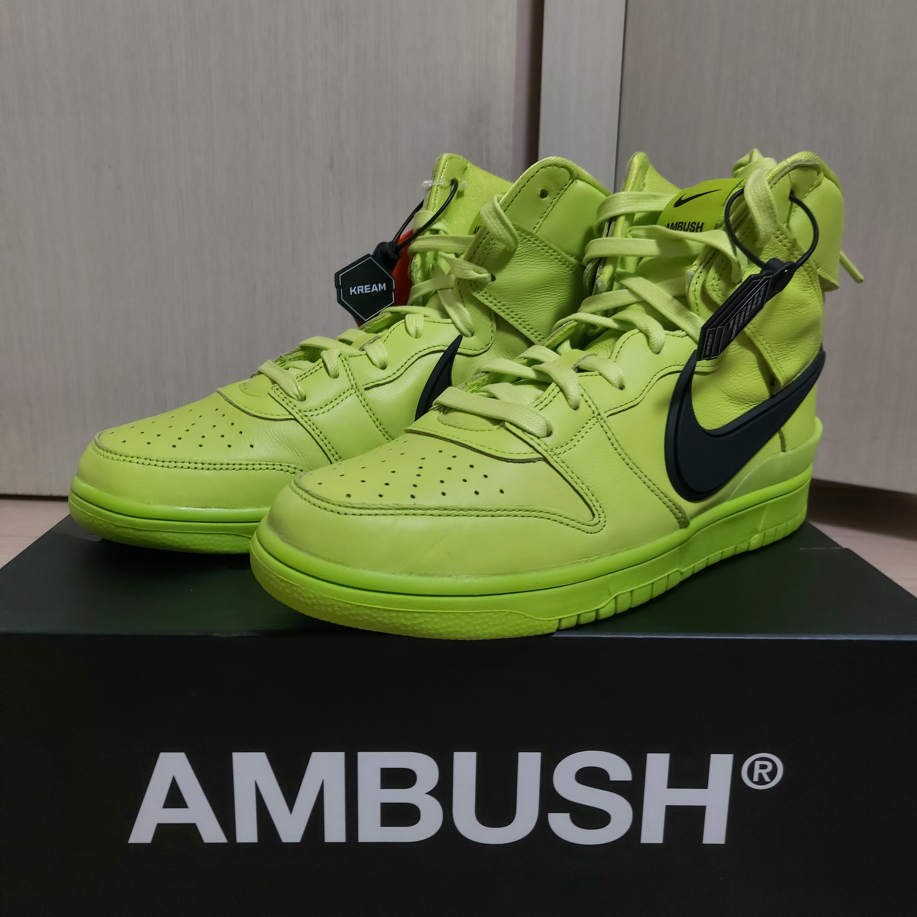 Nike x Ambush Dunk High Flash Lime 착용 스타일