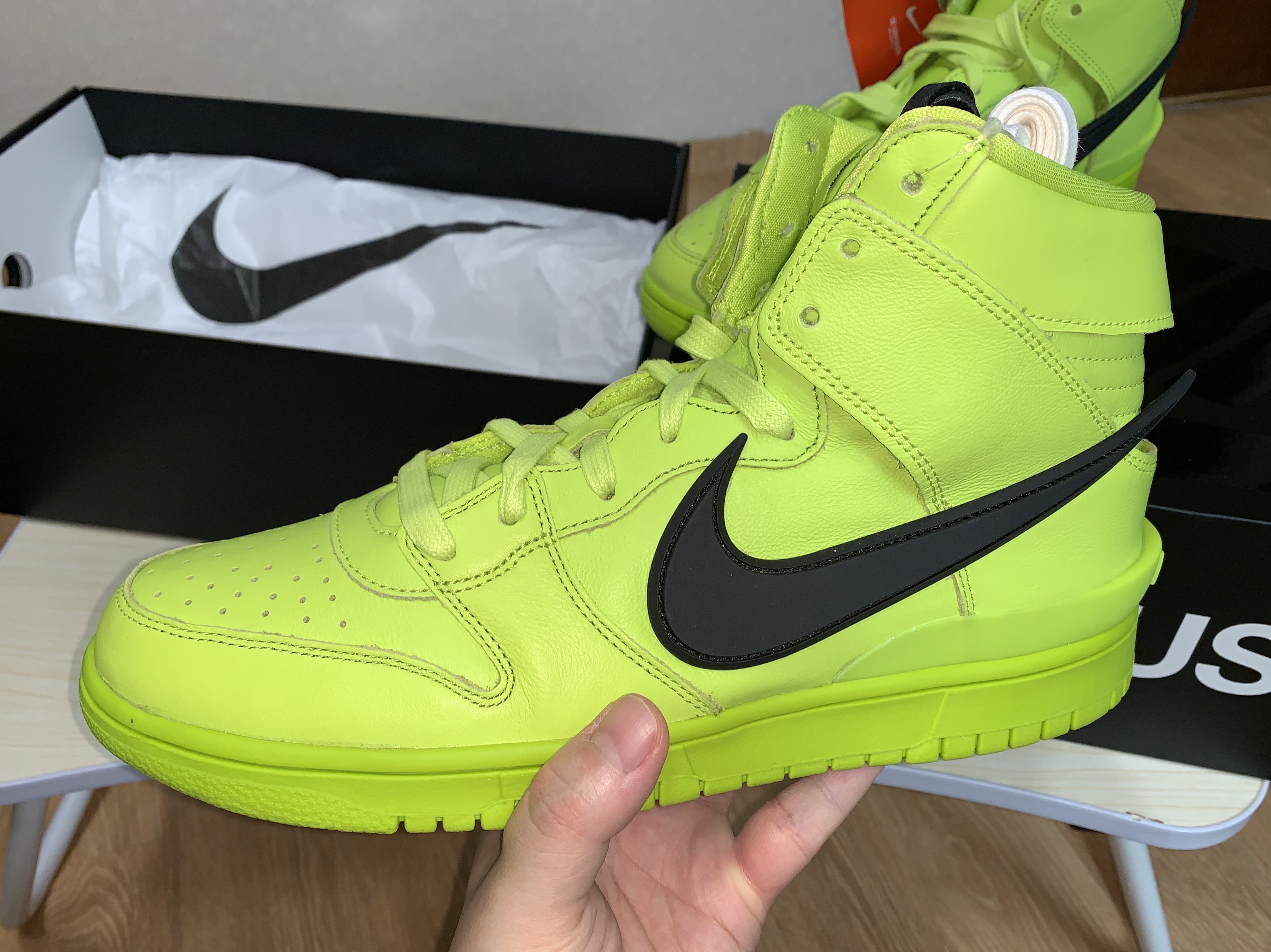Nike x Ambush Dunk High Flash Lime 착용 스타일 - 1
