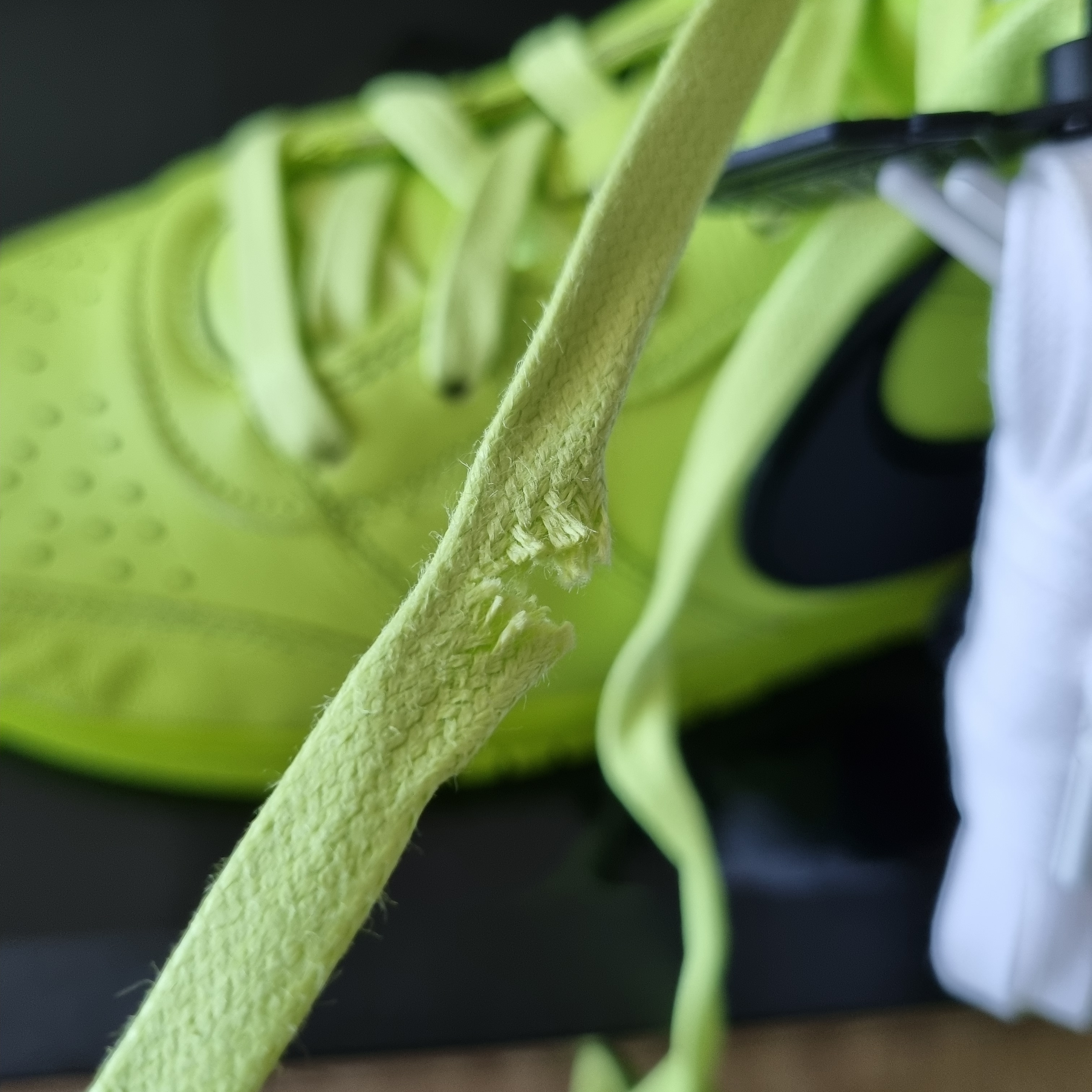Nike x Ambush Dunk High Flash Lime 착용 스타일 - 3