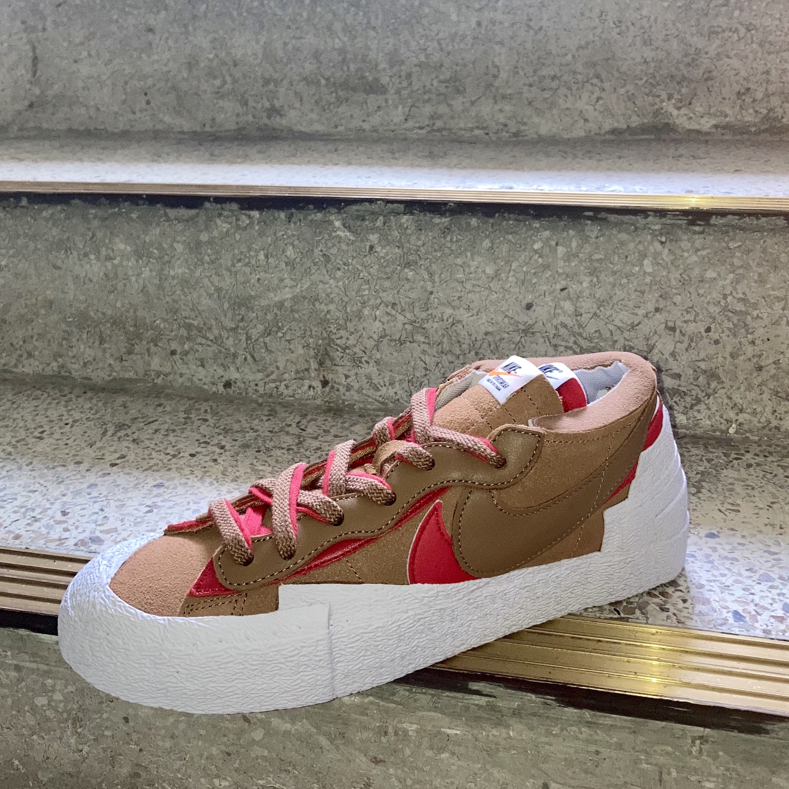 Nike x Sacai Blazer Low British Tan 착용 스타일