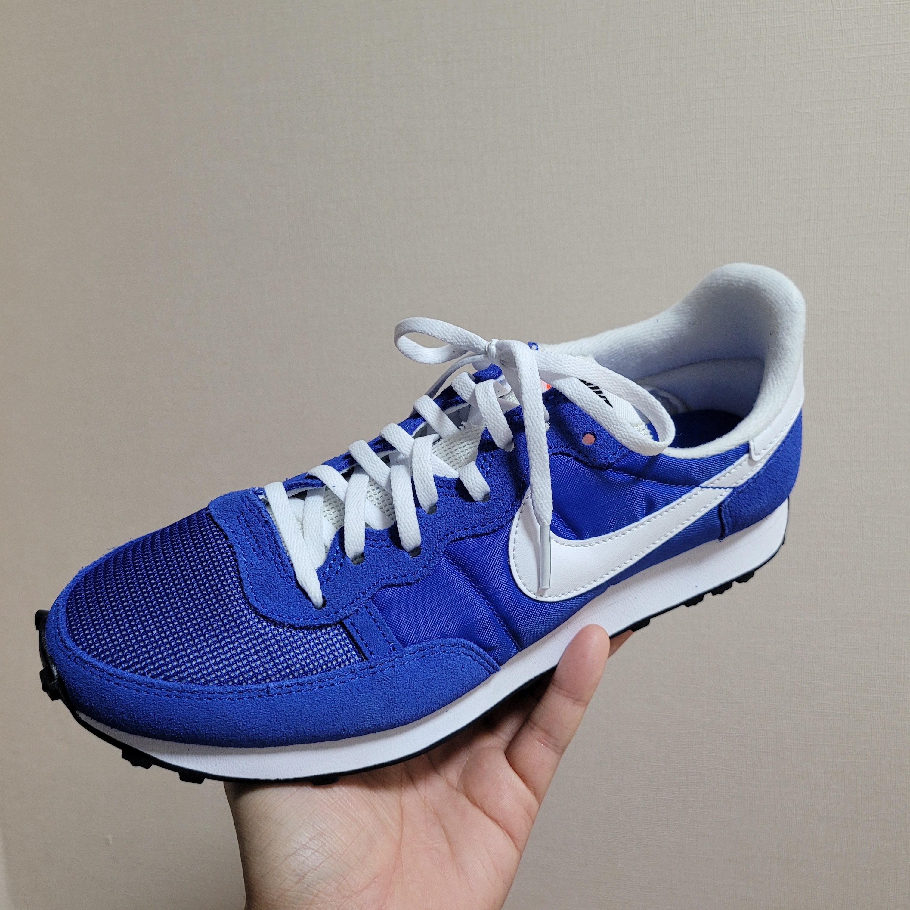 Nike Challenger OG Racer Blue 착용 스타일
