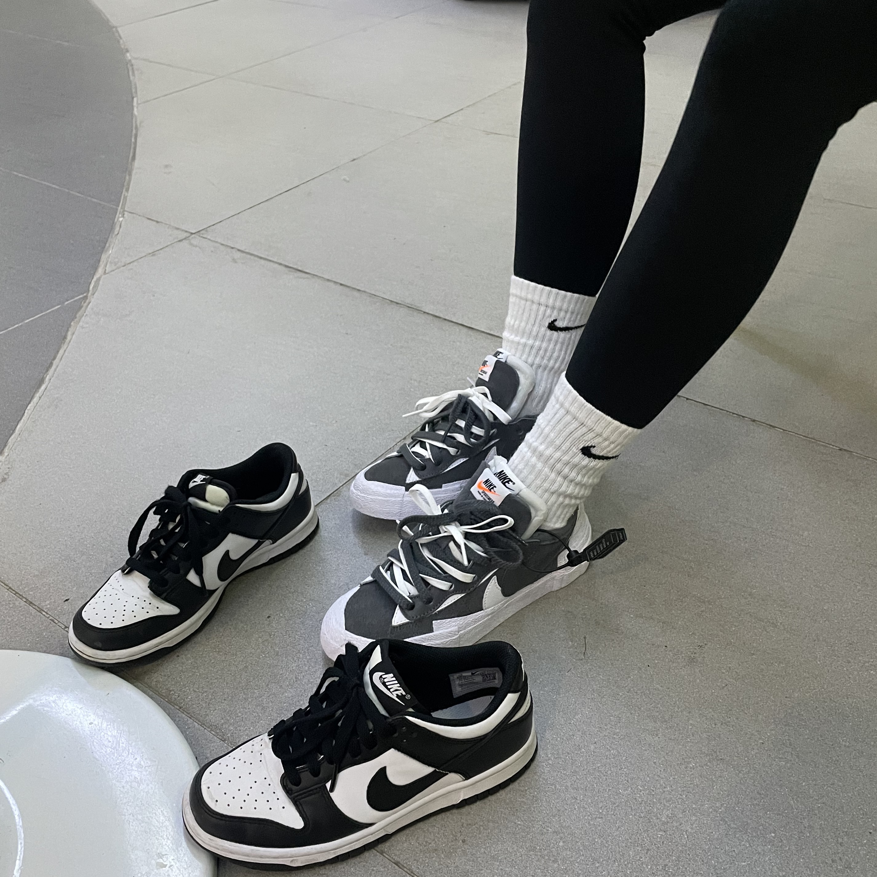 Nike x Sacai Blazer Low Iron Grey, (GS) Nike Dunk Low Black 착용 스타일 - 2