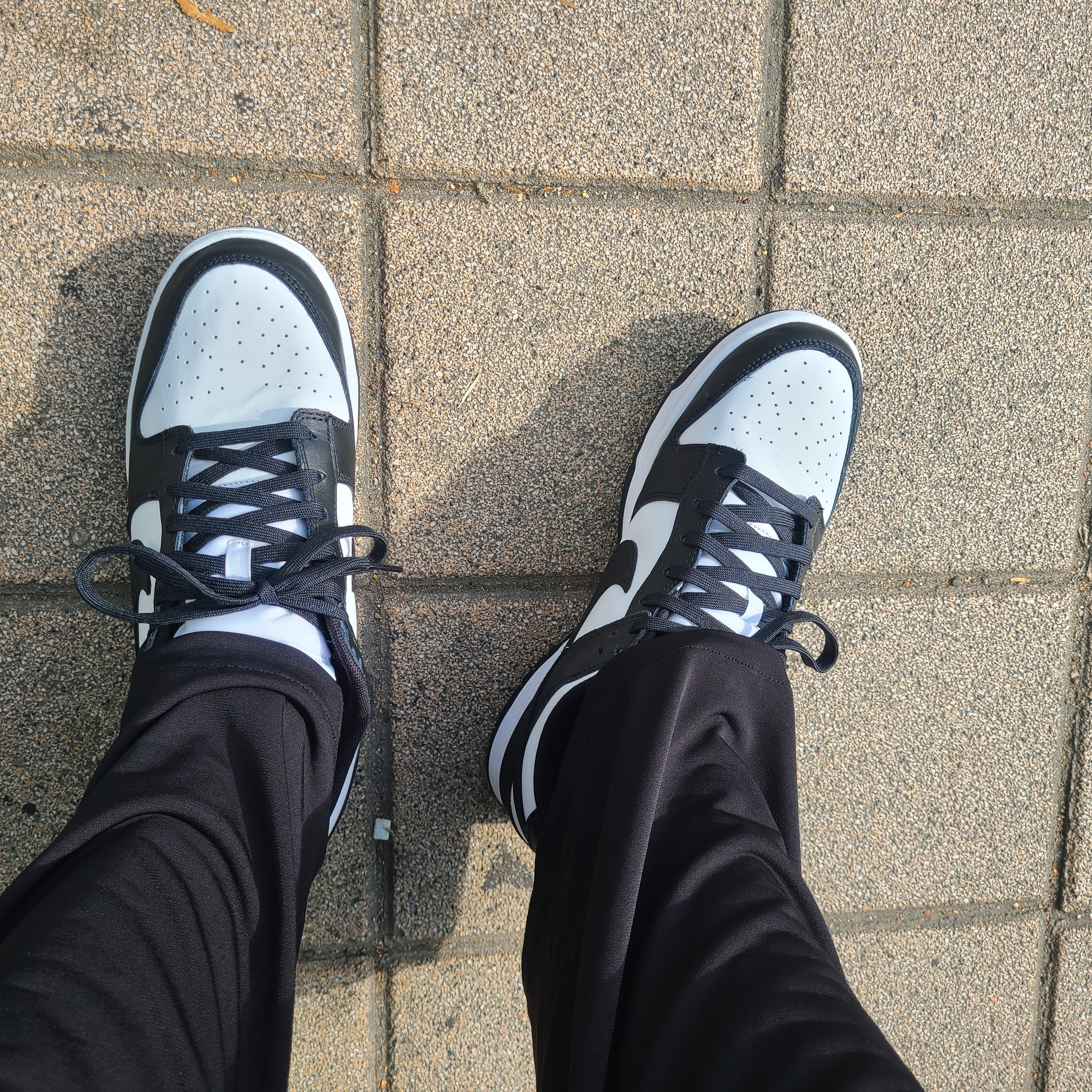 Nike Dunk Low Retro Black 착용 스타일 - 2