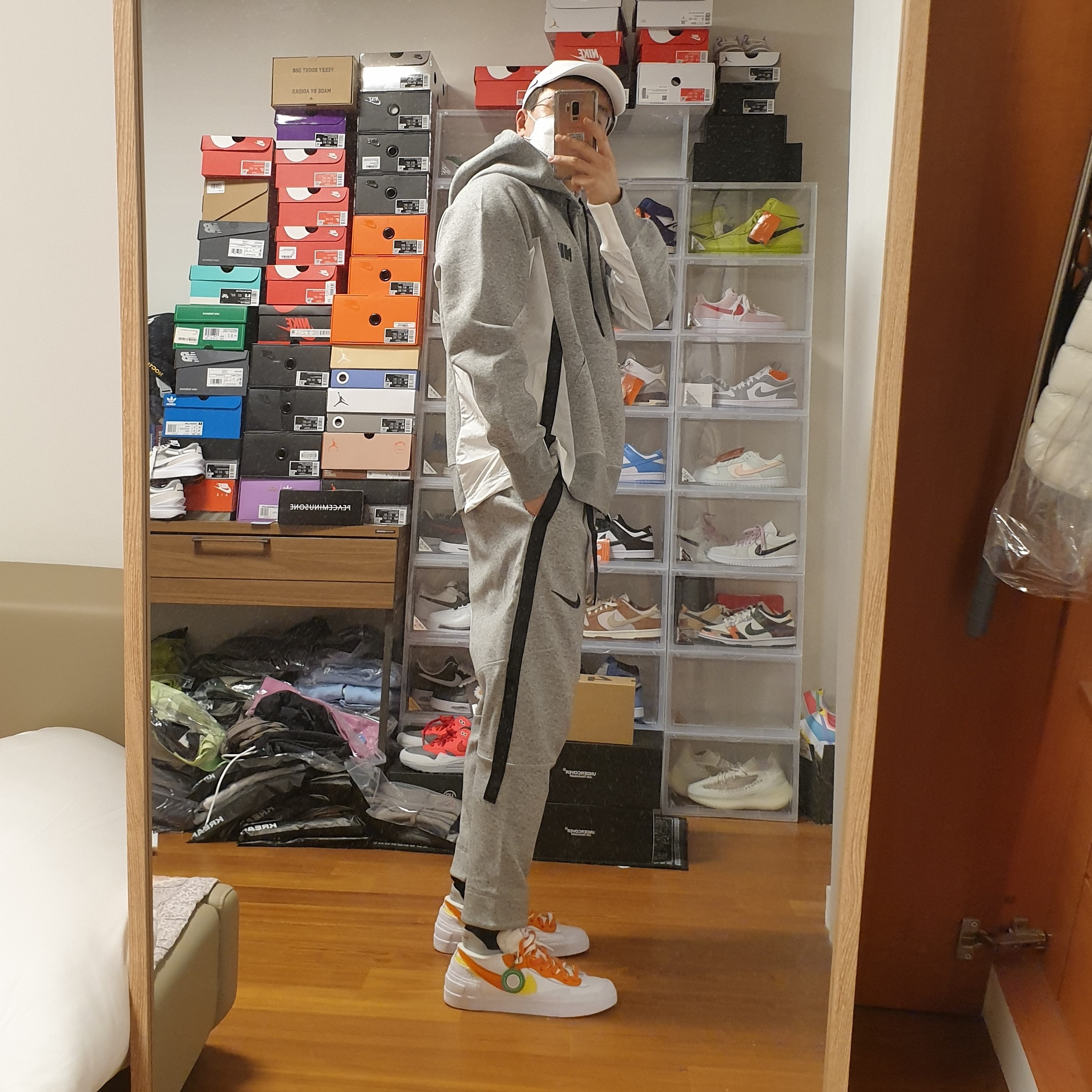 Nike x Sacai Blazer Low Magma Orange 착용 스타일 - 3