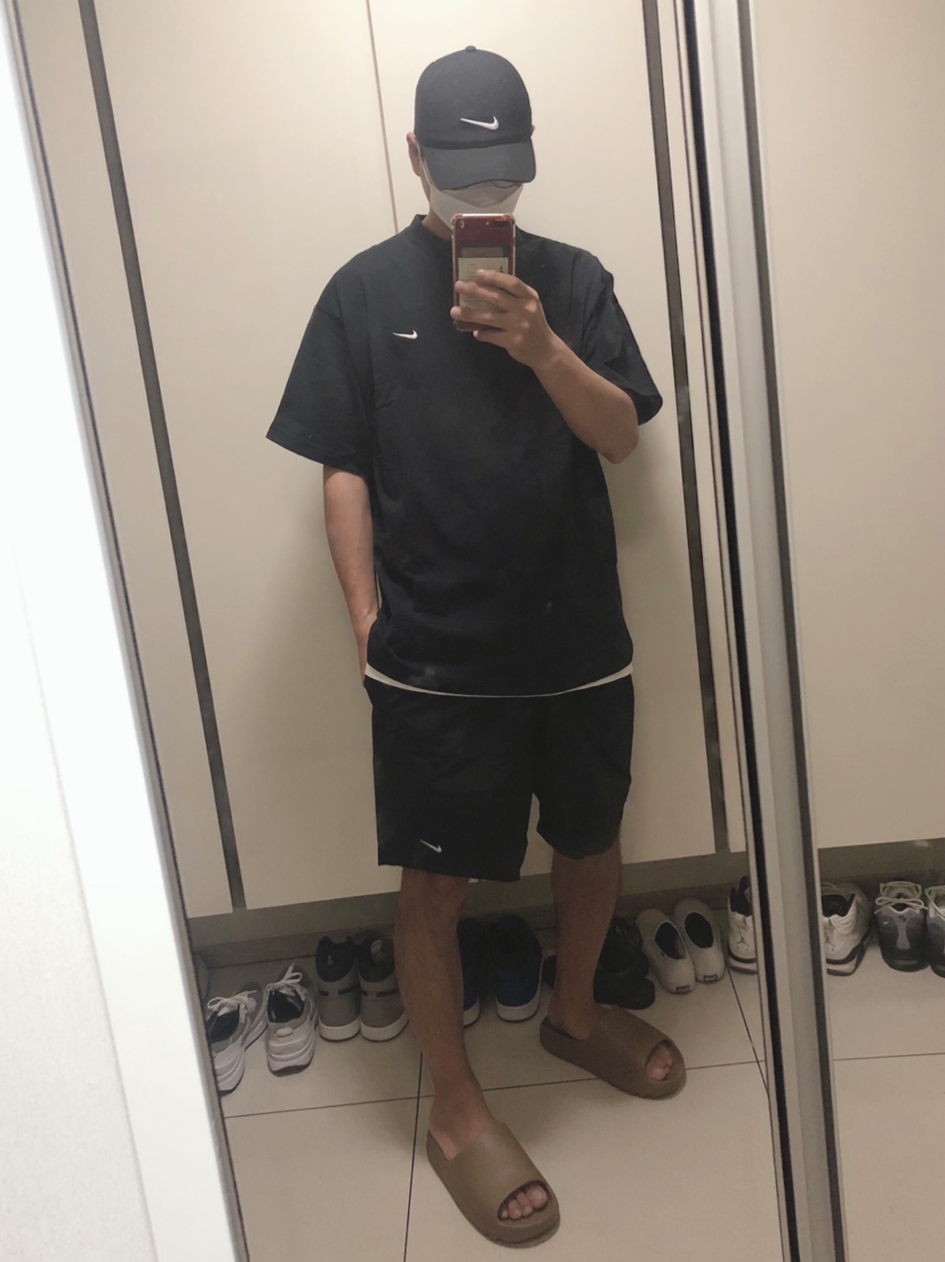 Nike NRG Solo Swoosh Shorts Black - Asia, Nike NRG Solo Swoosh T-Shirt Black - US/EU 착용 스타일