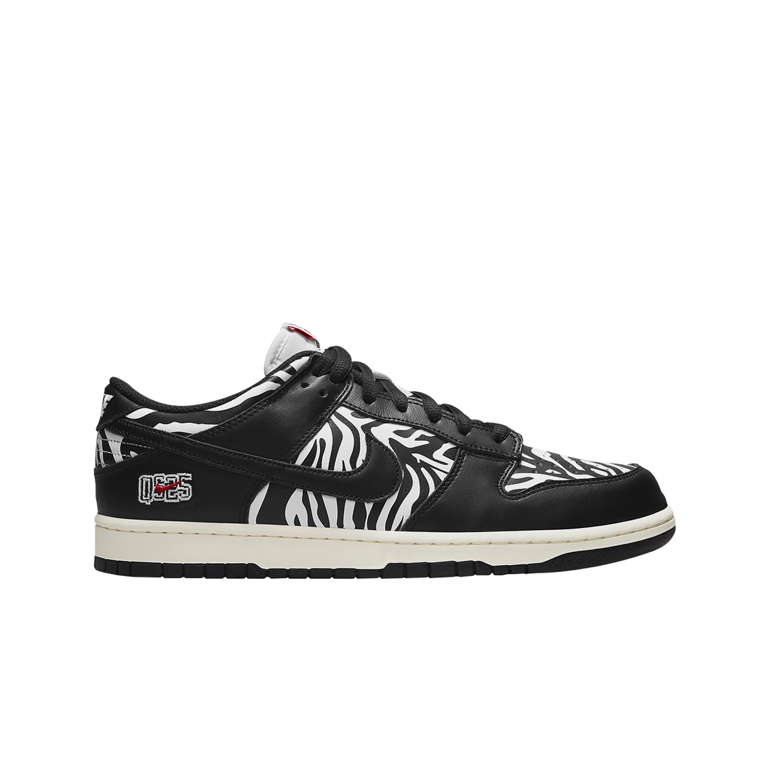 나이키 x 쿼터스낵스 SB 덩크 로우 지브라 케이크