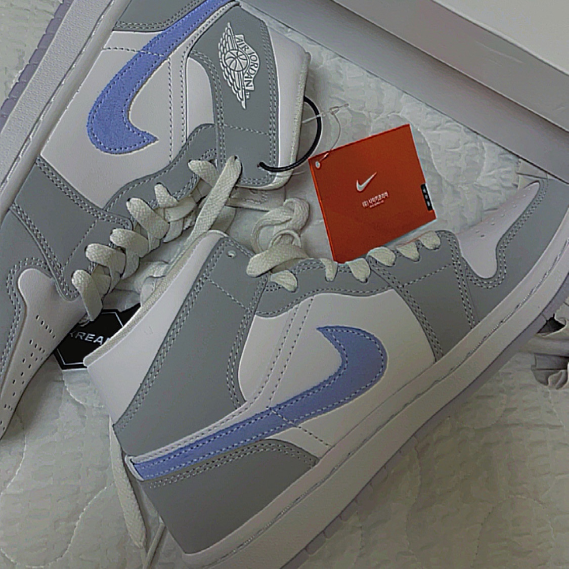 (W) Jordan 1 Mid Wolf Grey 착용 스타일 - 2