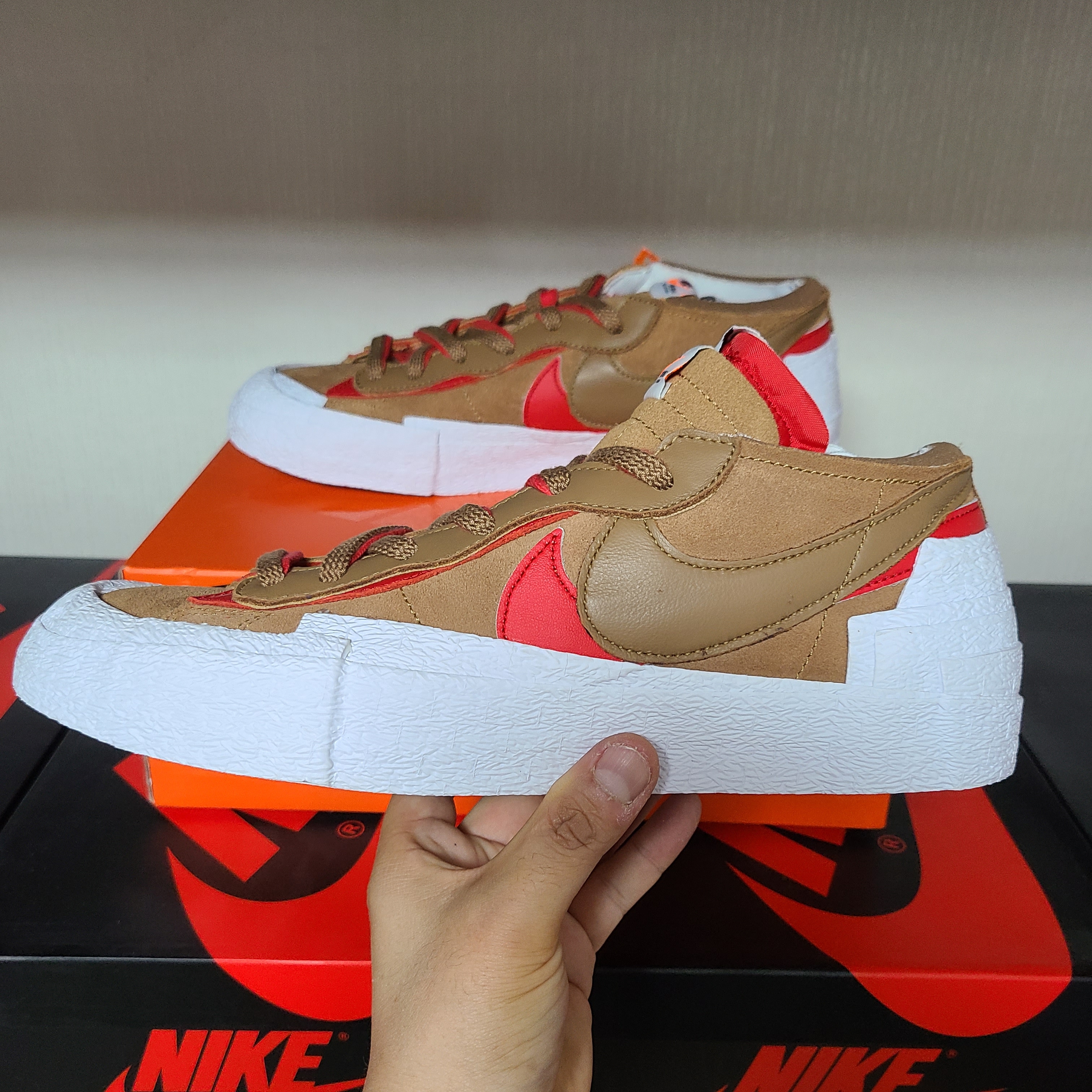 Nike x Sacai Blazer Low British Tan 착용 스타일