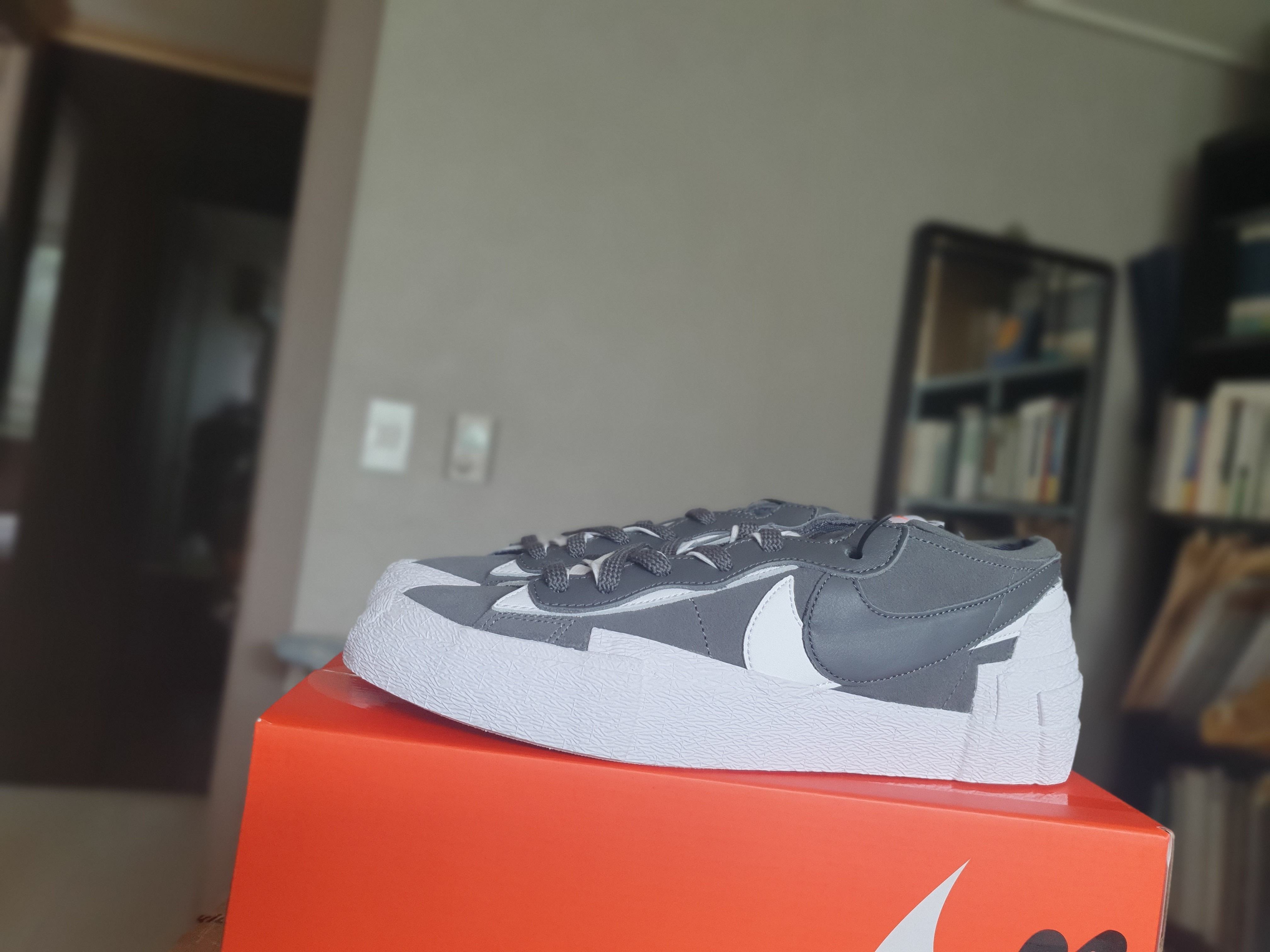Nike x Sacai Blazer Low Iron Grey 착용 스타일 - 2