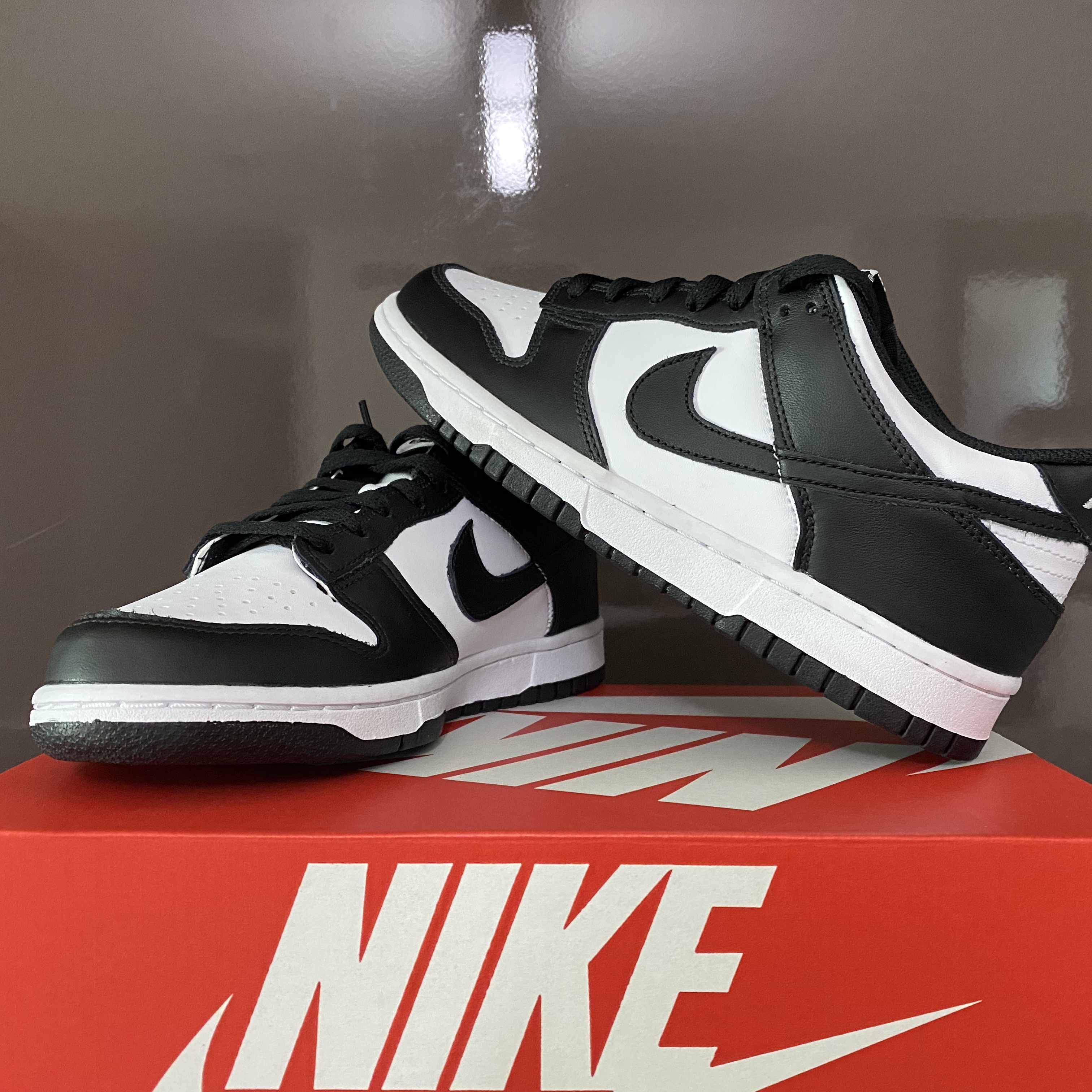 Nike Dunk Low Retro Black 착용 스타일 - 2