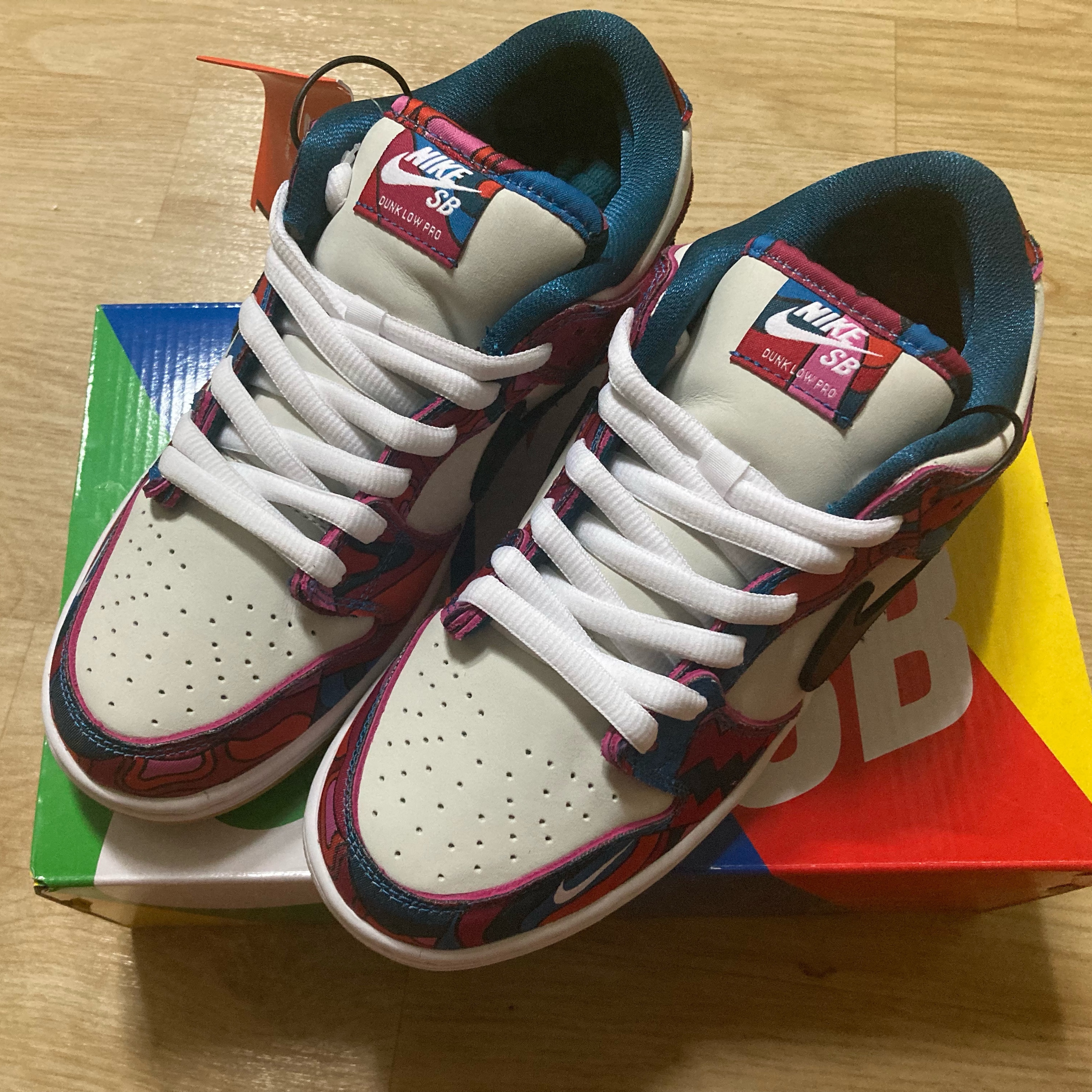 Nike x Parra SB Dunk Low Pro Abstract Art 착용 스타일