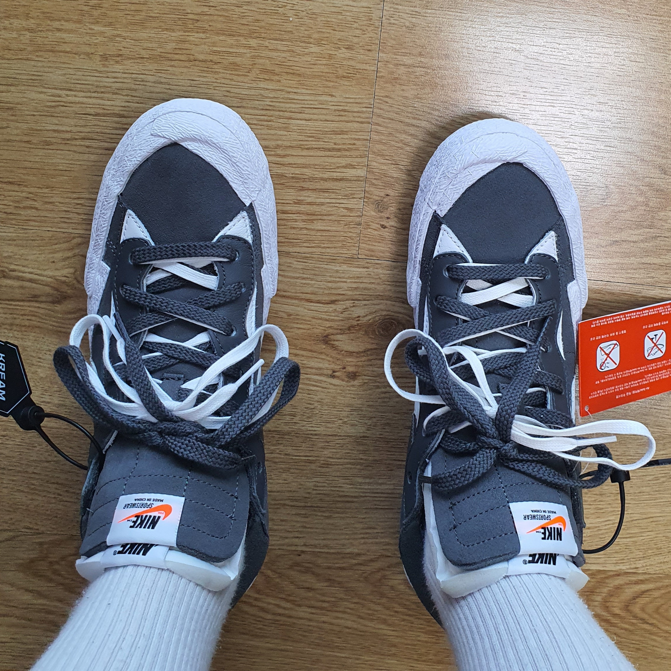 Nike x Sacai Blazer Low Iron Grey 착용 스타일 - 2