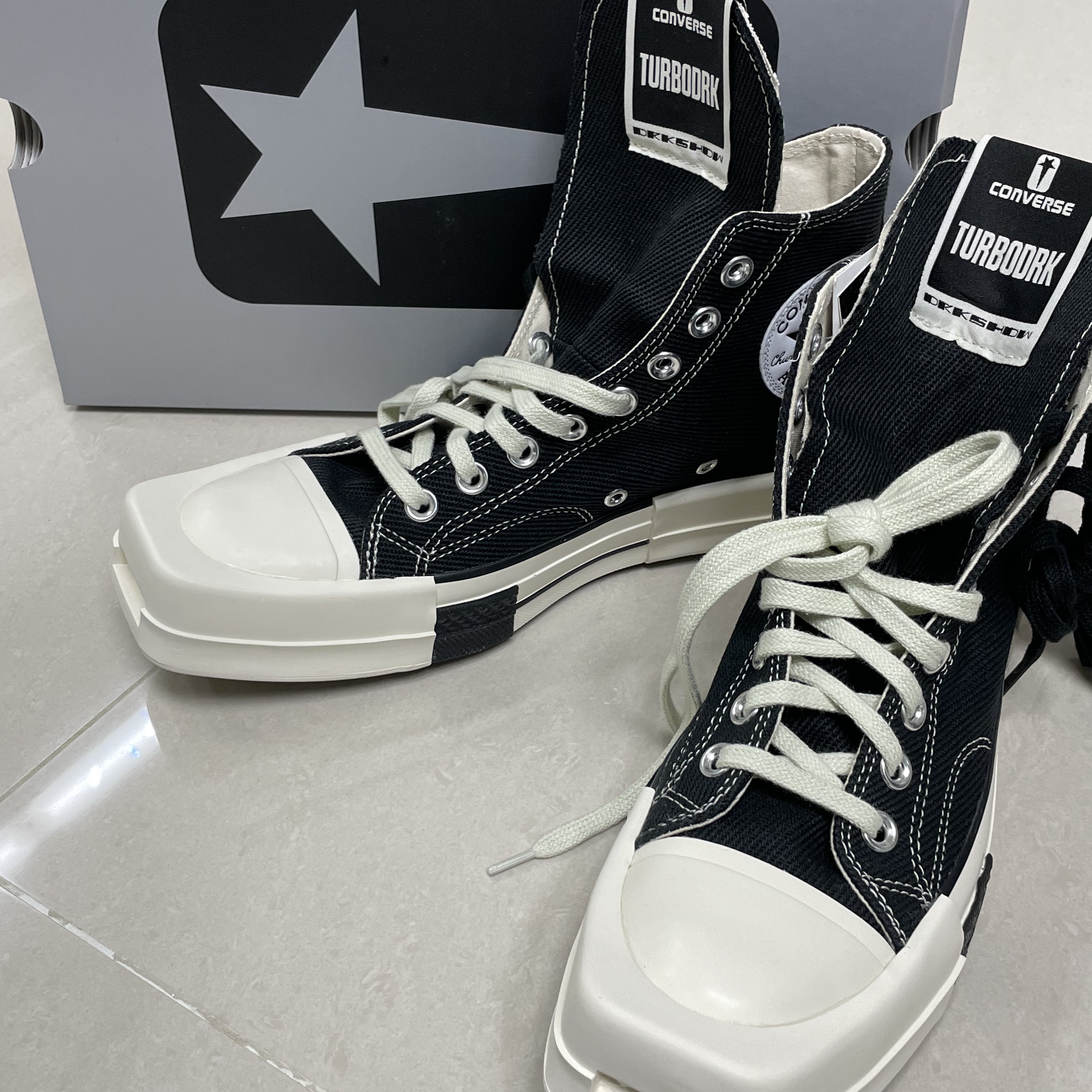 Converse x Drkshdw Turbodrk Chuck 70 Hi Black 착용 스타일 - 2