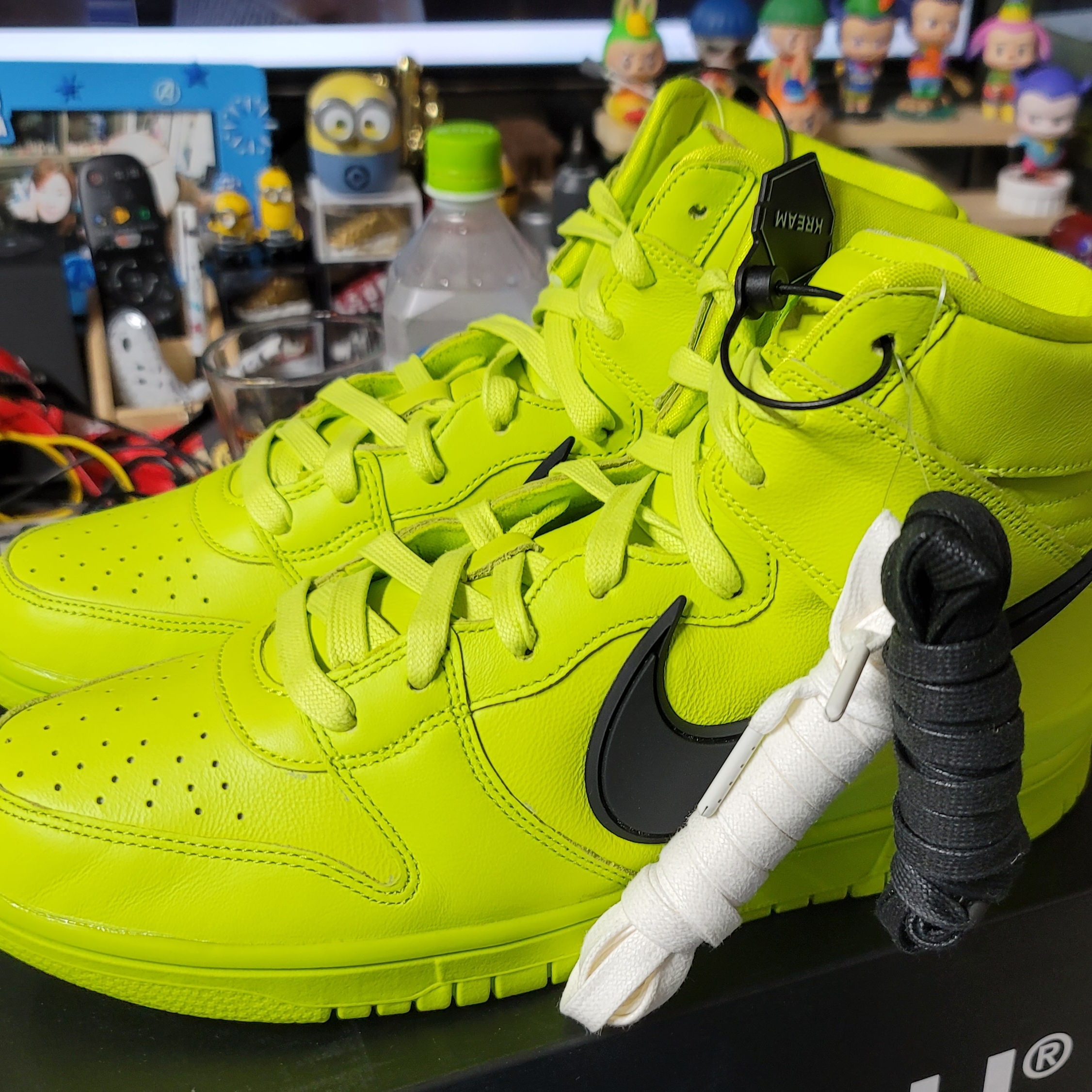 Nike x Ambush Dunk High Flash Lime 착용 스타일 - 4