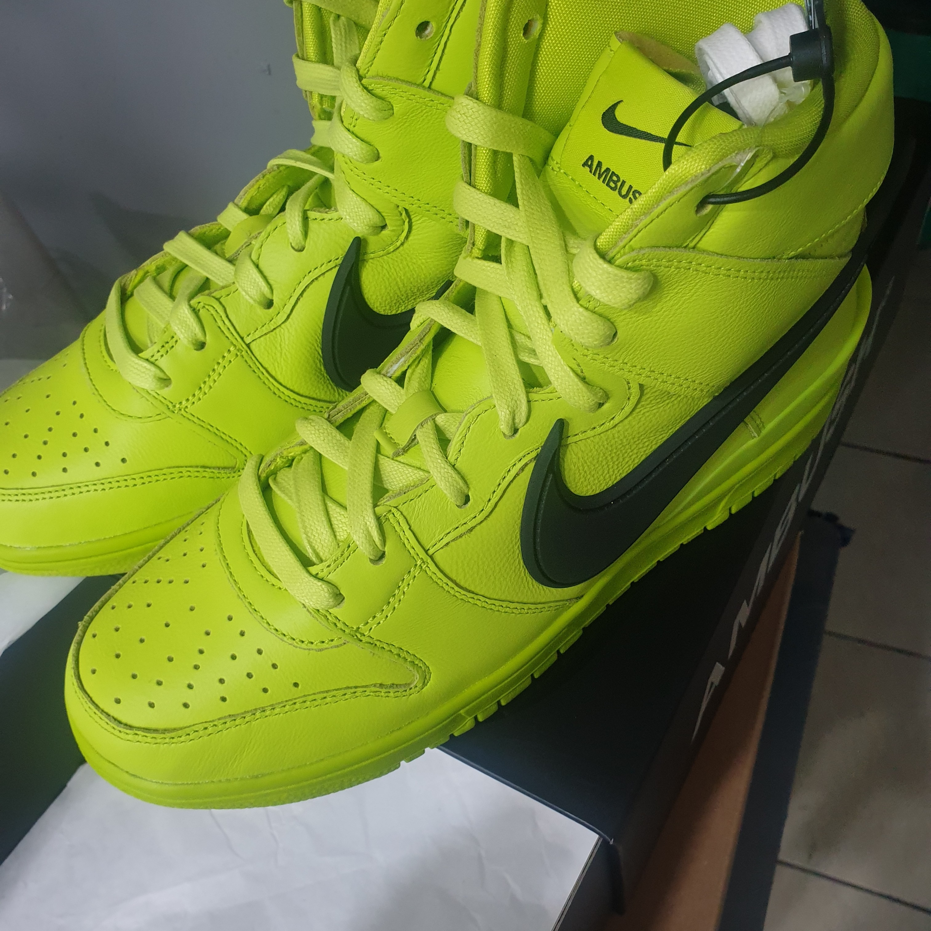 Nike x Ambush Dunk High Flash Lime, Nike x Ambush Dunk High Deep Royal Blue 착용 스타일 - 3